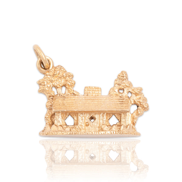 Vintage 14k Yellow Gold Dimensional Romantic Cabin Charm / Pendant