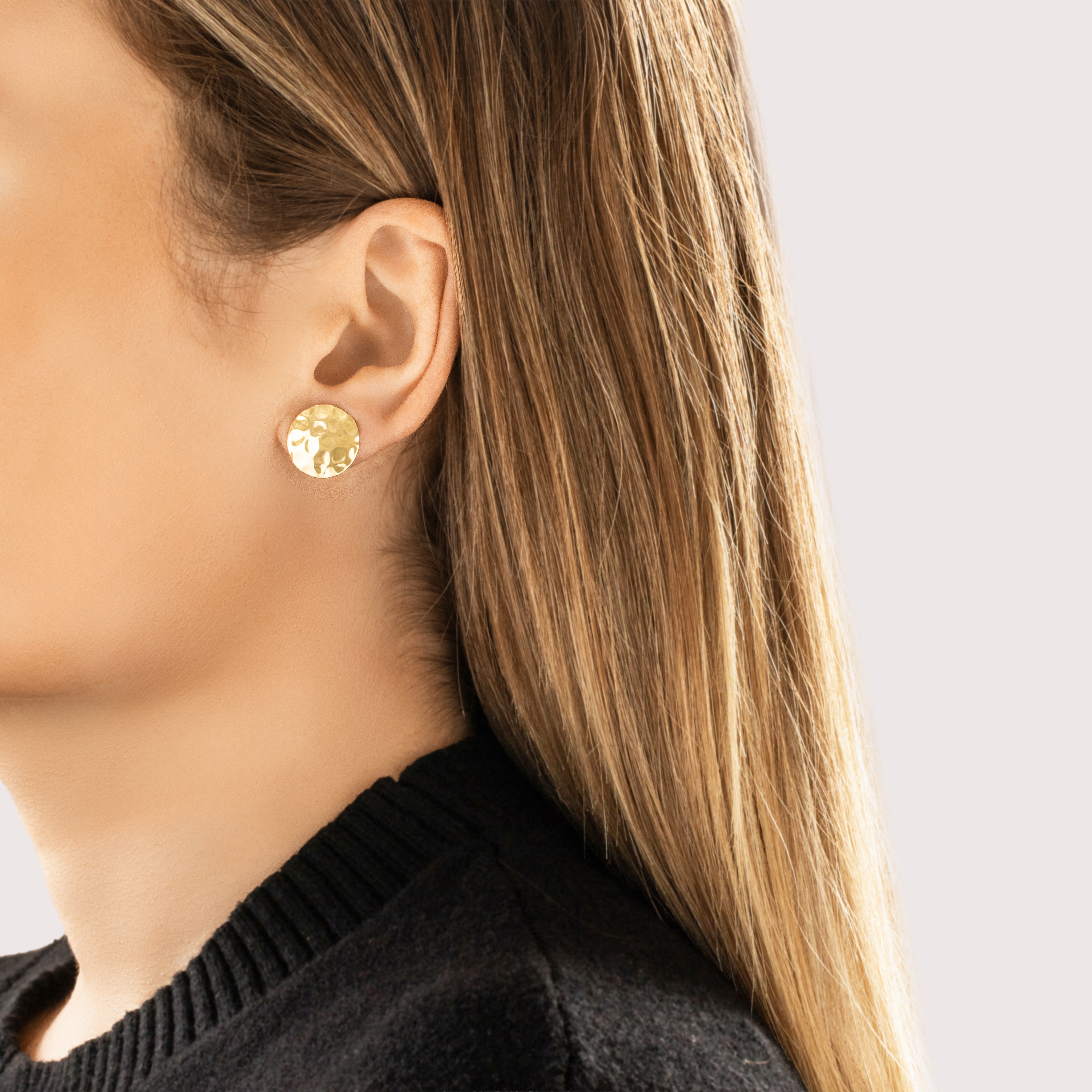 Vintage Lightweight 14k Yellow Gold Hammered Disc Earrings - On model view