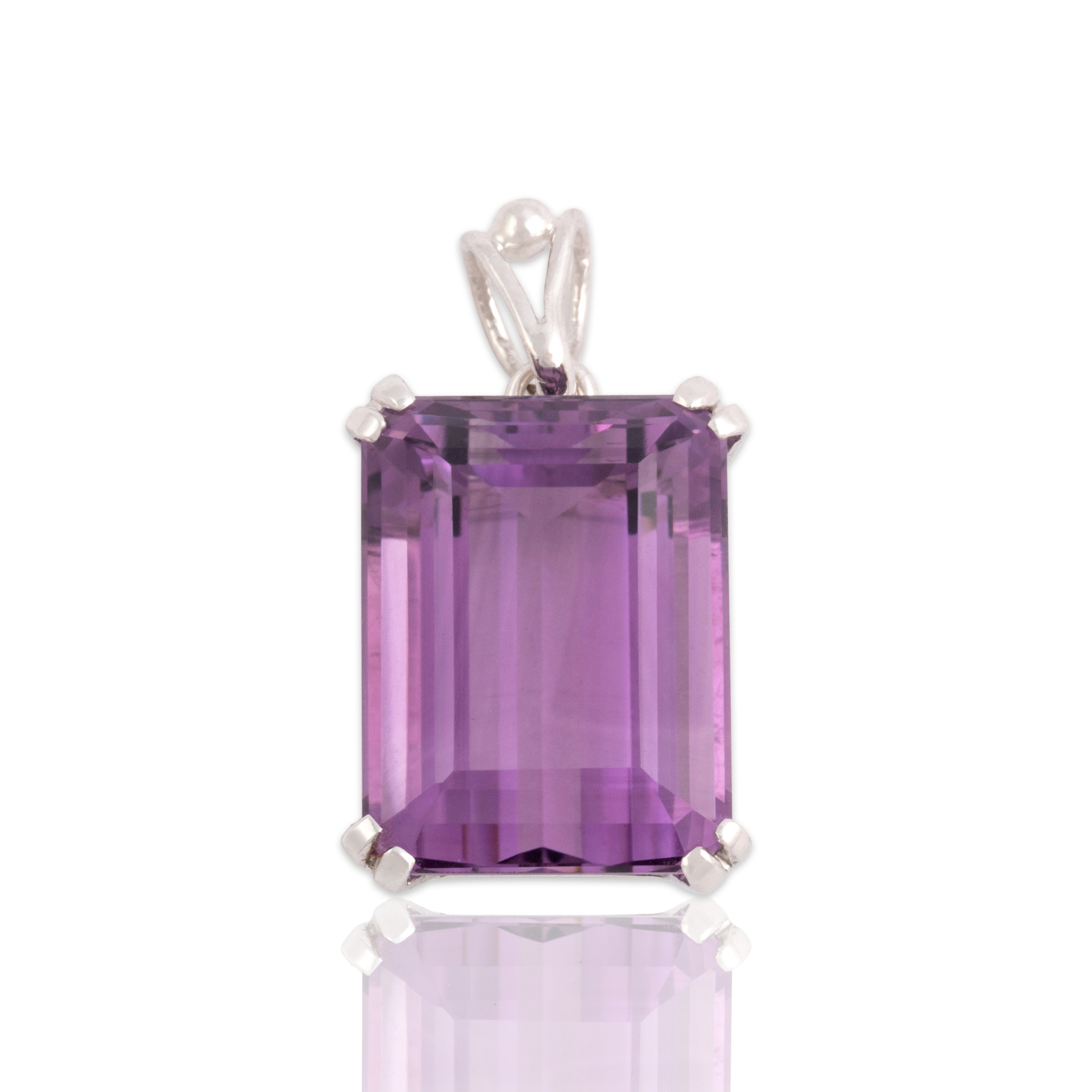 Vintage 14k White Gold 12.05ct Amethyst Bold Solitaire Pendant - Close-up view