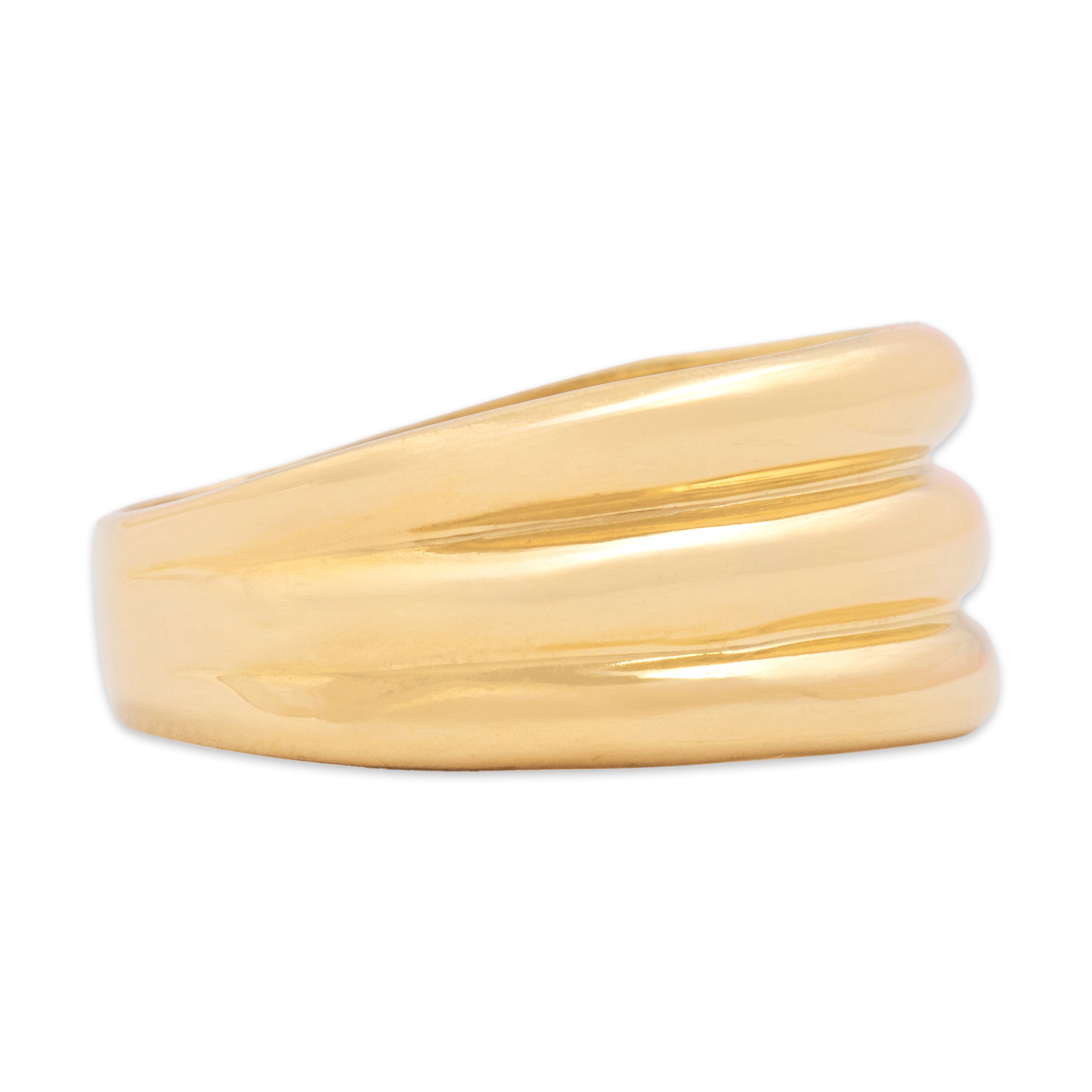 Vintage Italian 18k Yellow Gold Wide Ribbed Band Ring - Side view