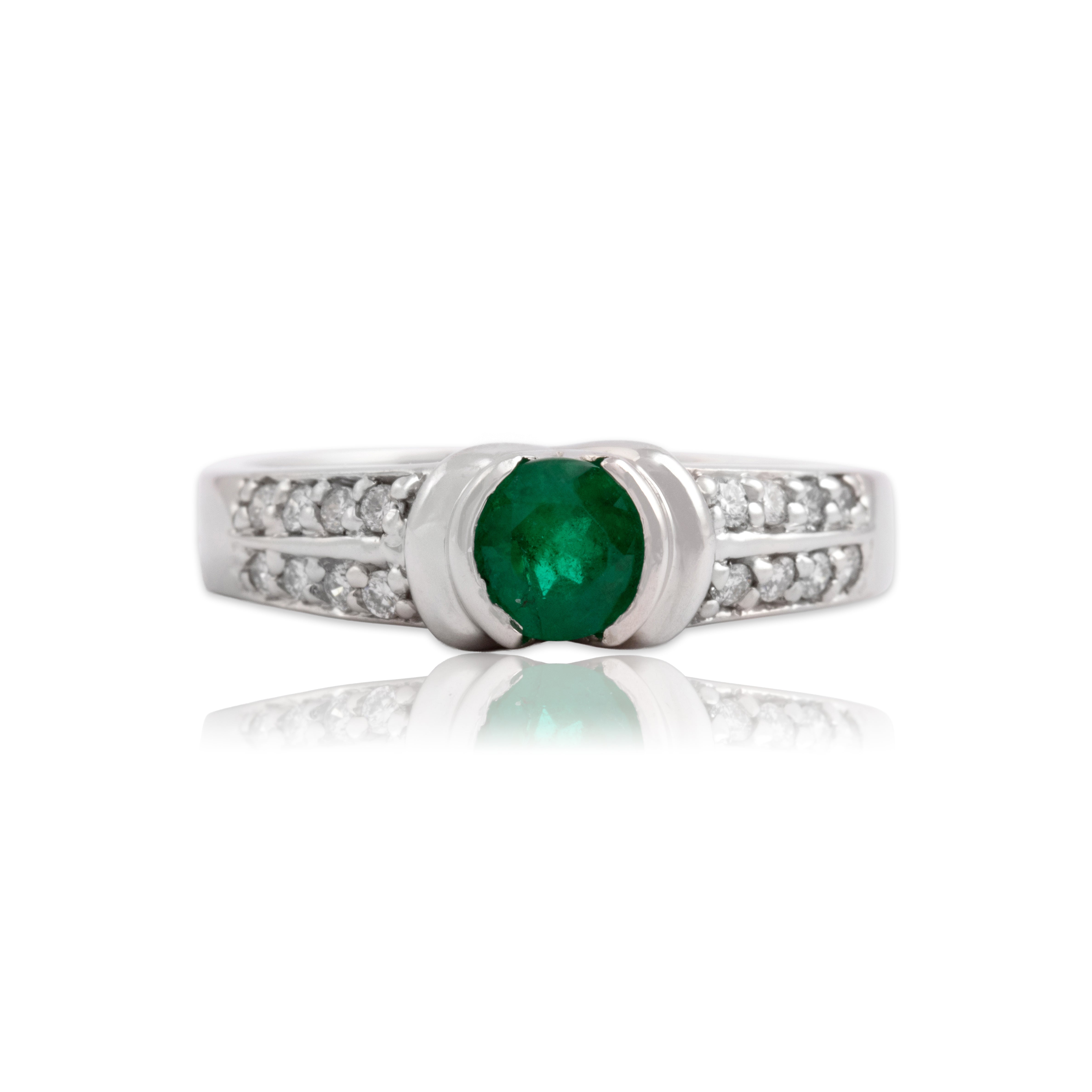 Vintage Platinum Emerald Diamond Double Line Shoulder Partial Bezel Ring - Close-up view