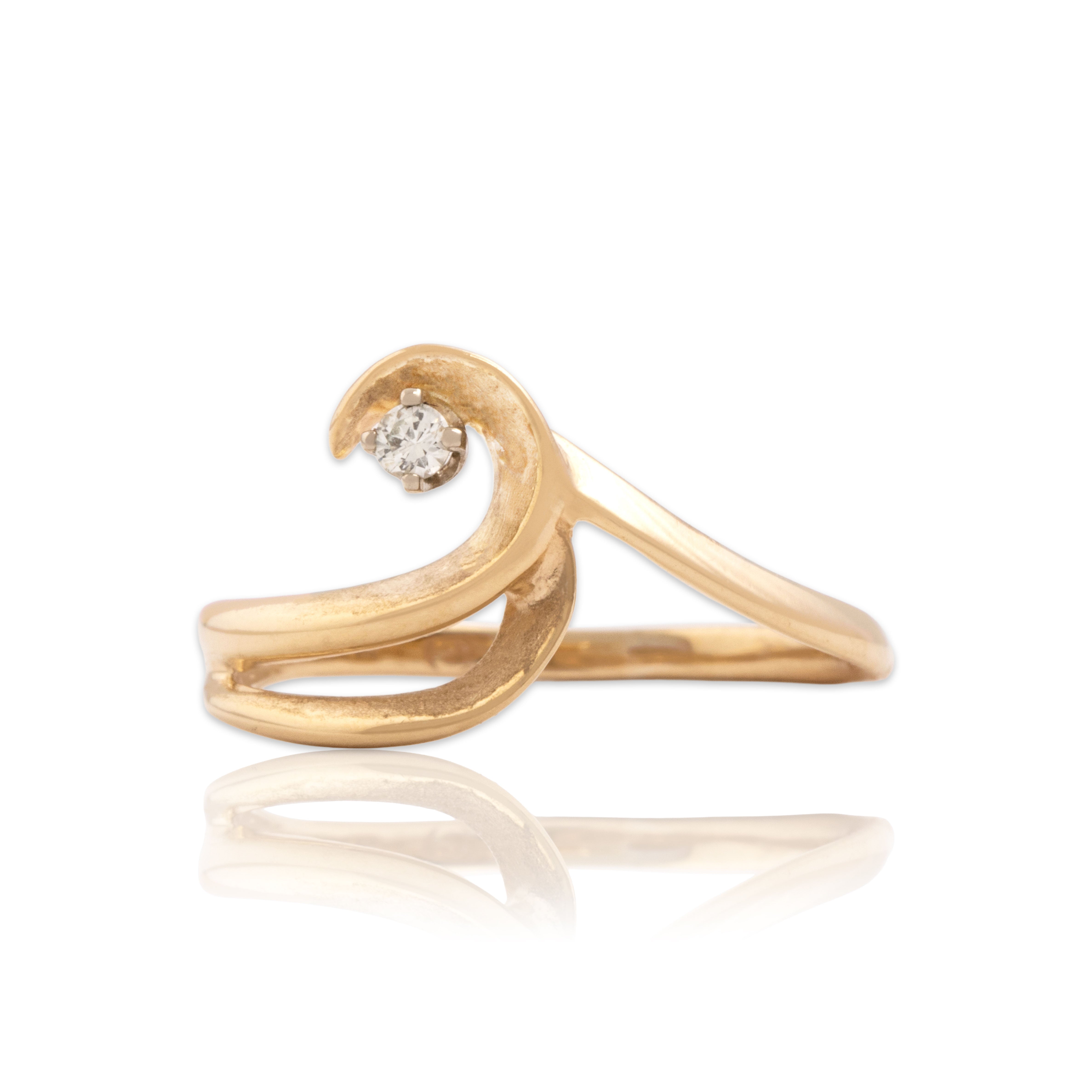 Vintage 14k Yellow Gold Diamond Delicate Double Swirl Ring 5.25