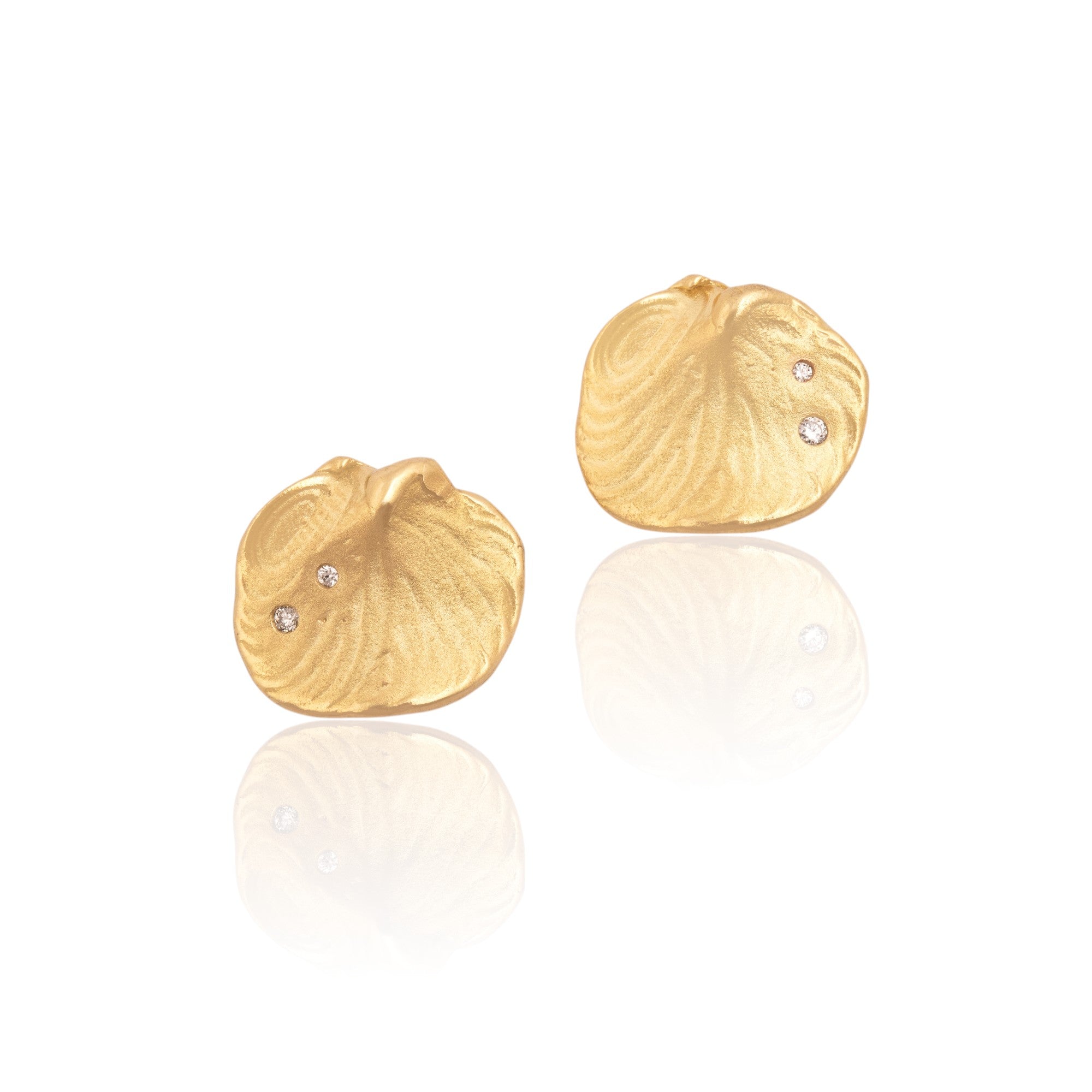 Vintage 18k Yellow Gold Diamond Artistic Textured Lilypad Stud Earrings - Close-up view