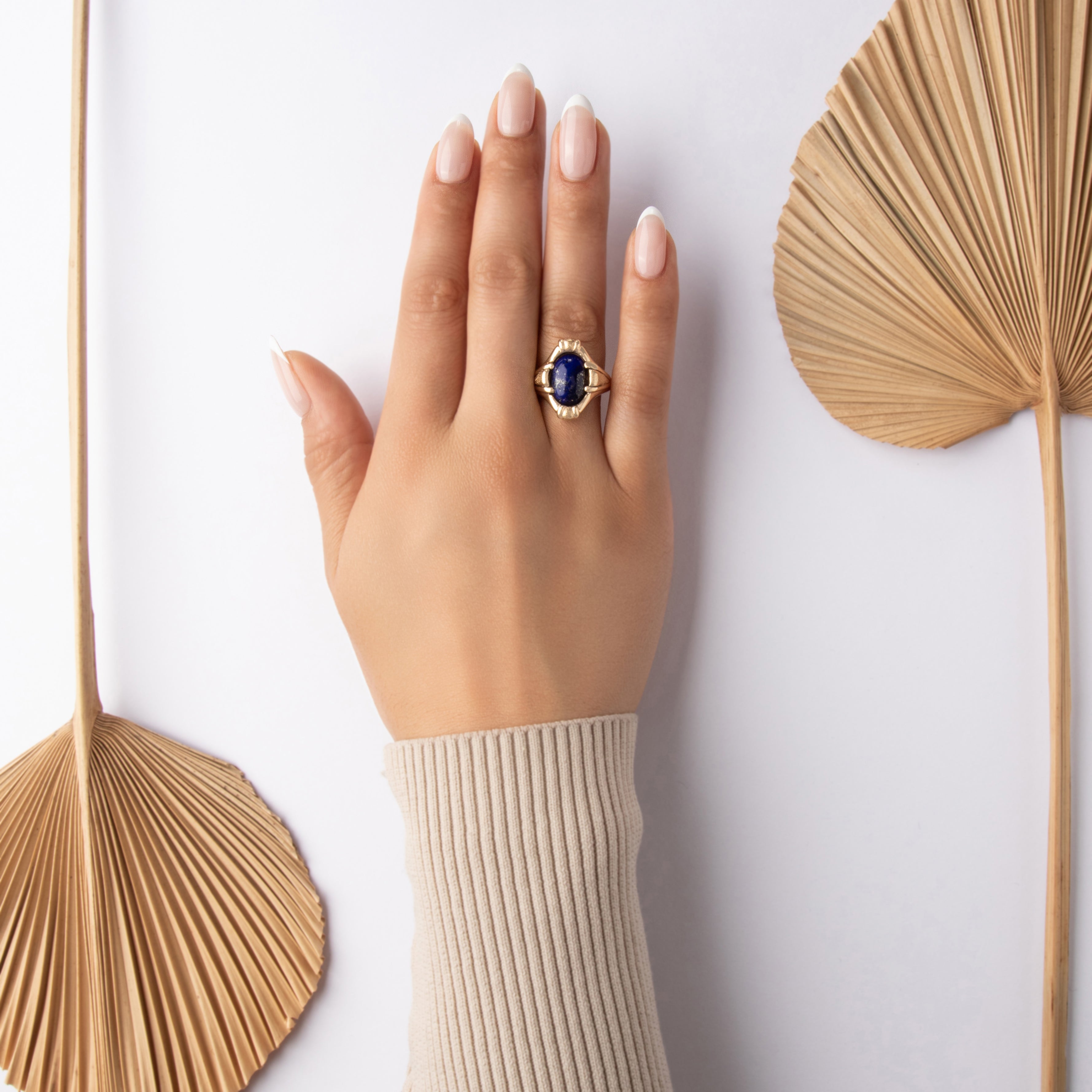 Vintage Heavy 14k Yellow Gold 4.8ct Lapis Lazuli Bold Textured Oval Ring - On model view