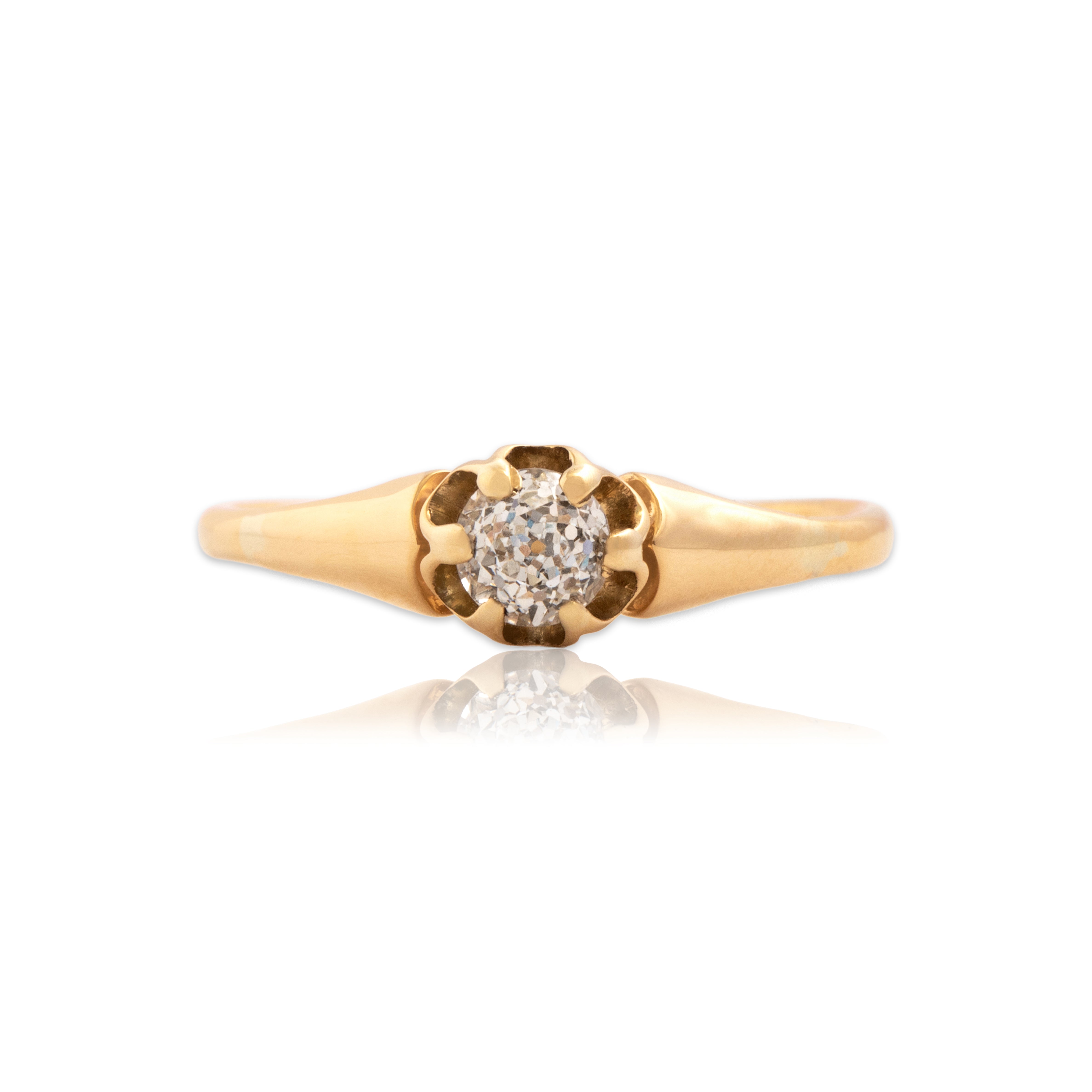 Antique Victorian 18k Rosy Yellow Gold Old Mine Cut Diamond Wonderful Flower-Set Solitaire Ring - Close-up view