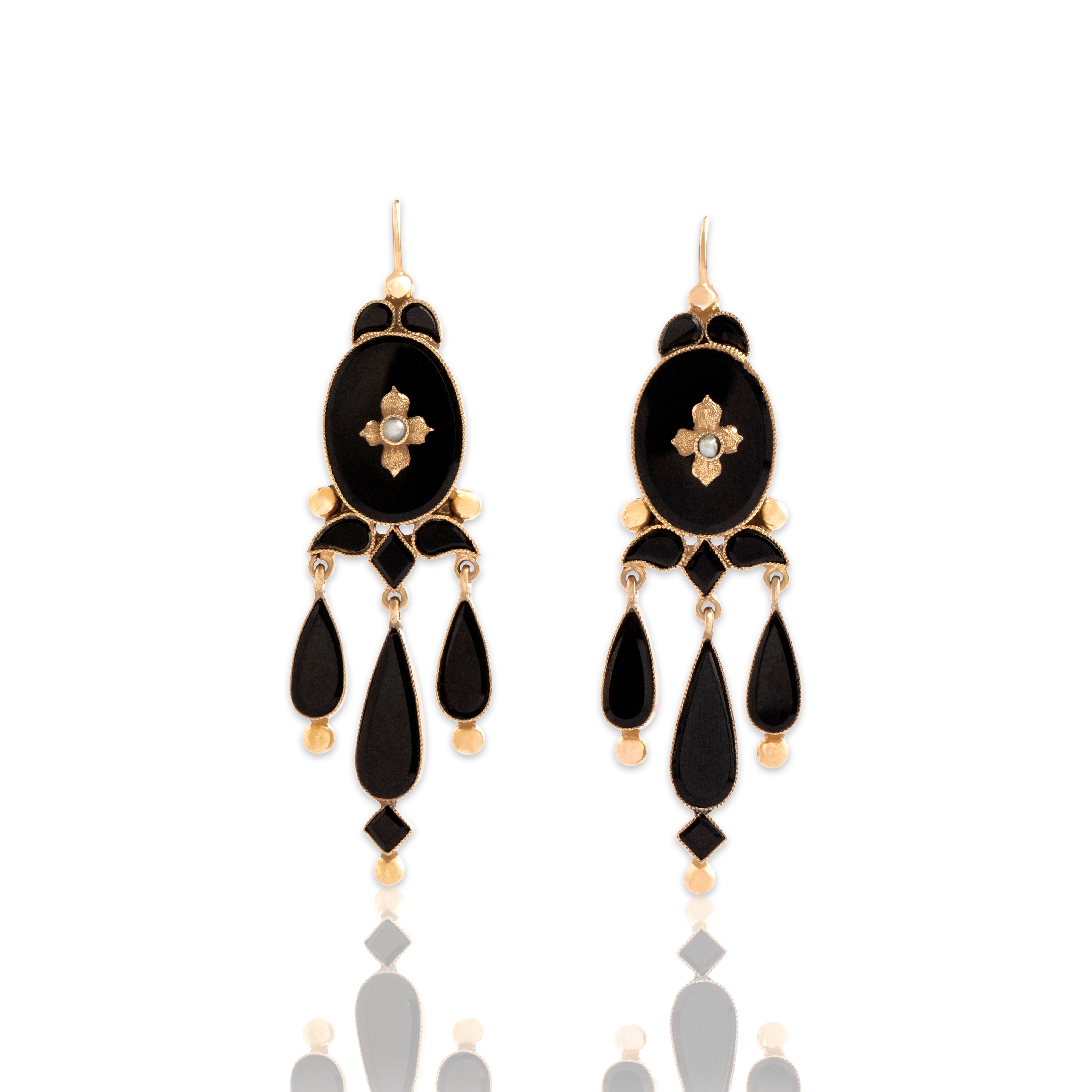 Antique Victorian 10k Yellow Gold Onyx Pearl Adorned Mourning-Style Teardrop Dangle Earrings - Close-up view