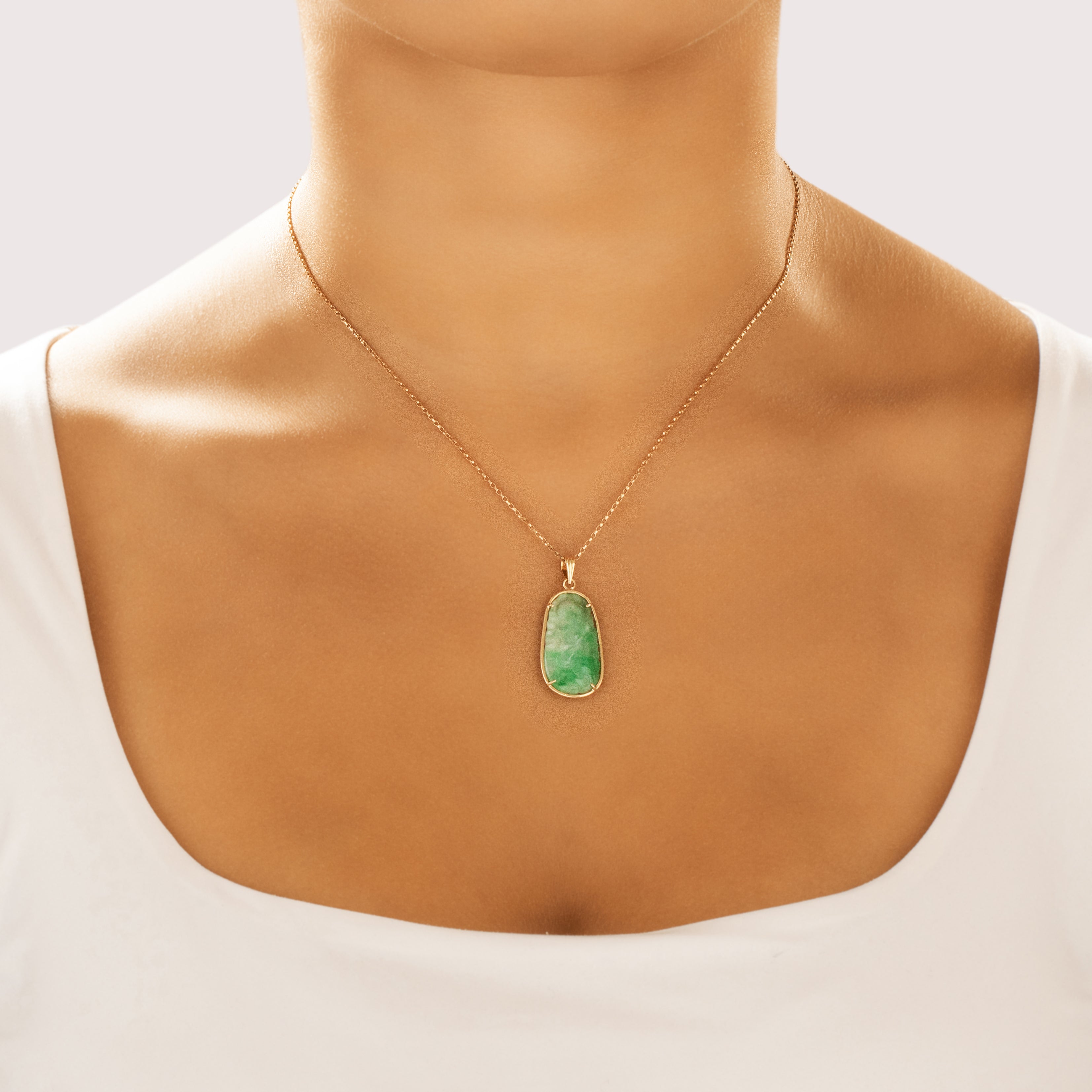 Vintage 14k Yellow Gold 9.37ct Jade Carved Fruit Blossom Pendant