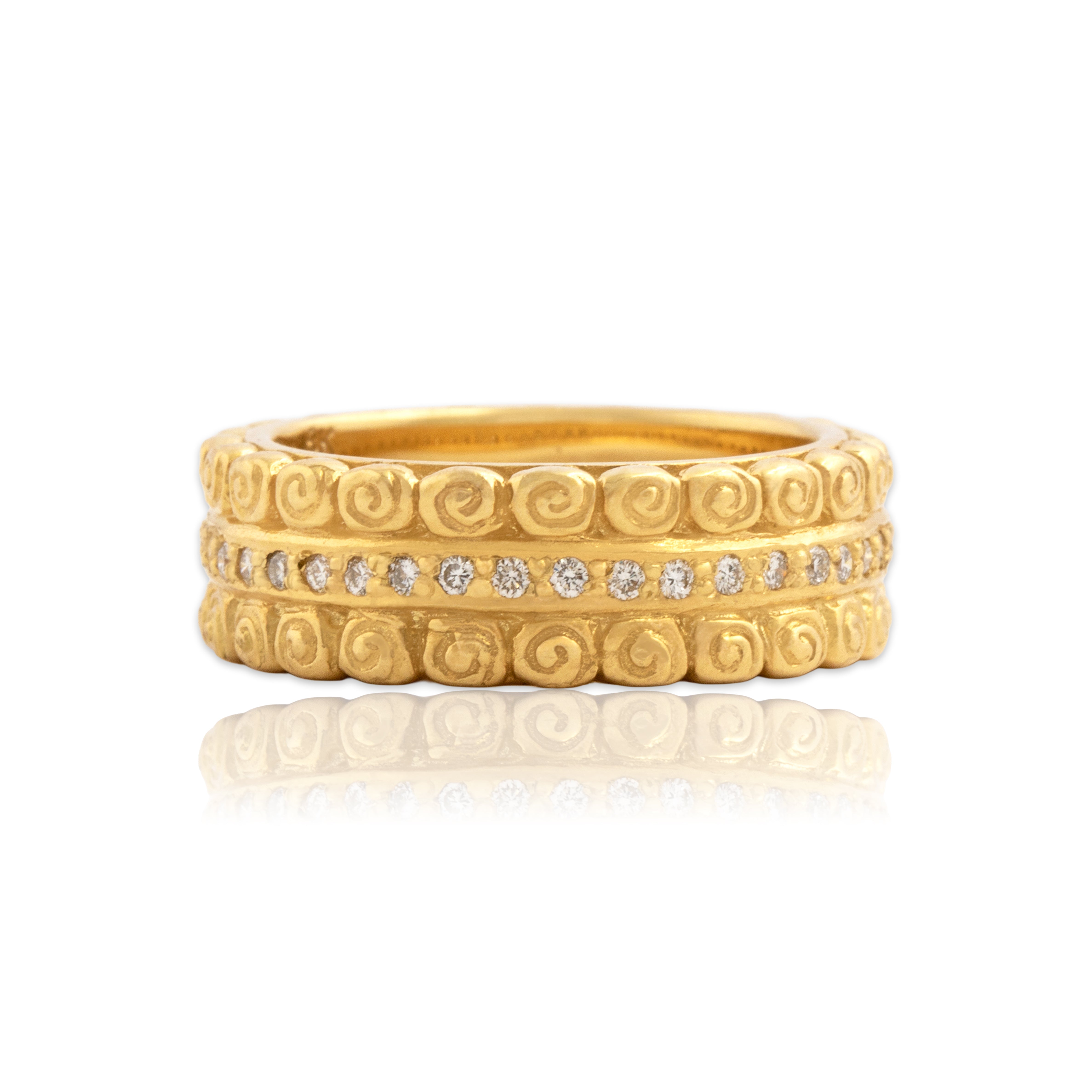 Vintage Heavy 18k Yellow Gold Diamond Ornate Scroll Eternity Band Ring - Close-up view