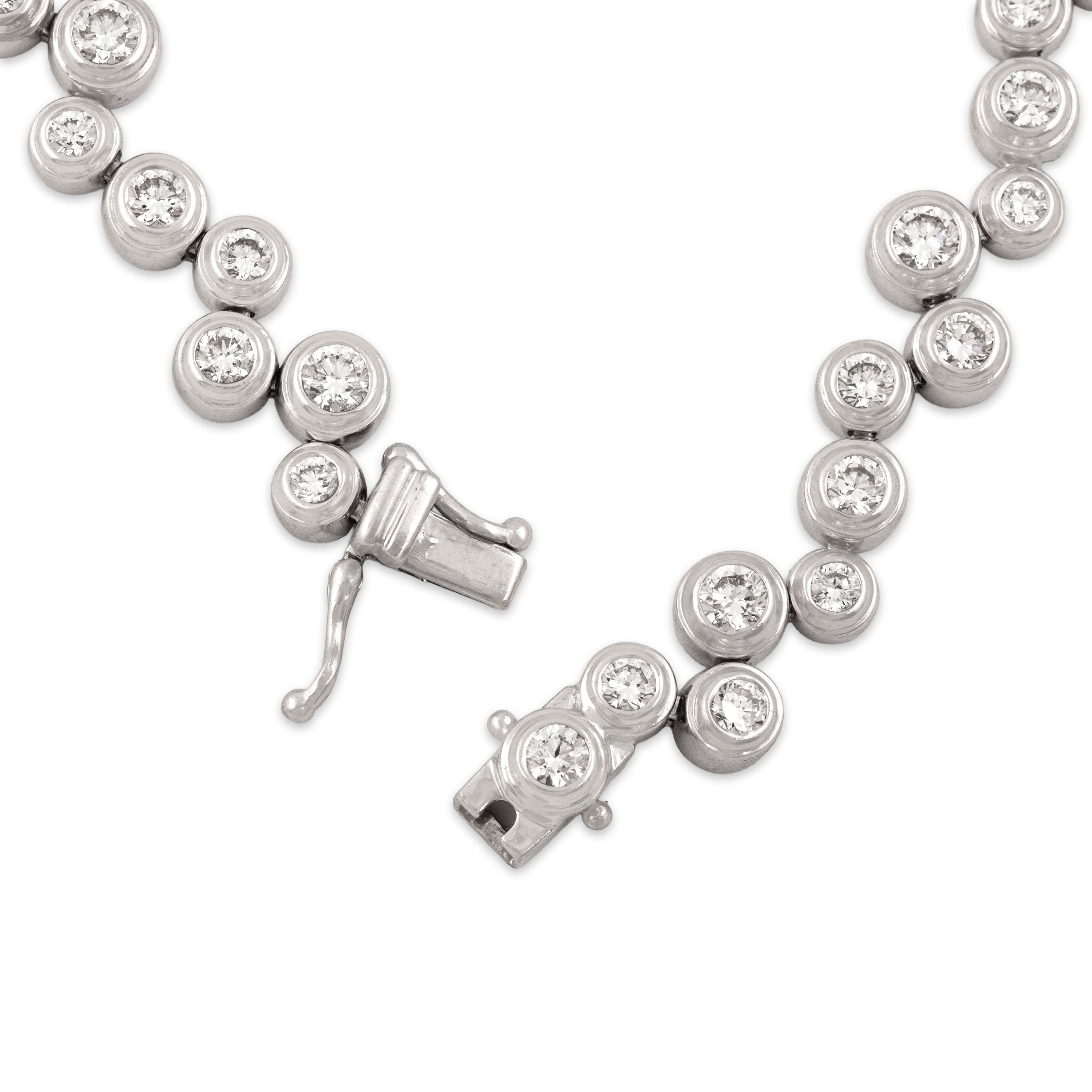 Vintage Substantial 18k White Gold 3.51cttw Diamond Incredible Bubble Bezel Tennis Bracelet - clasp view