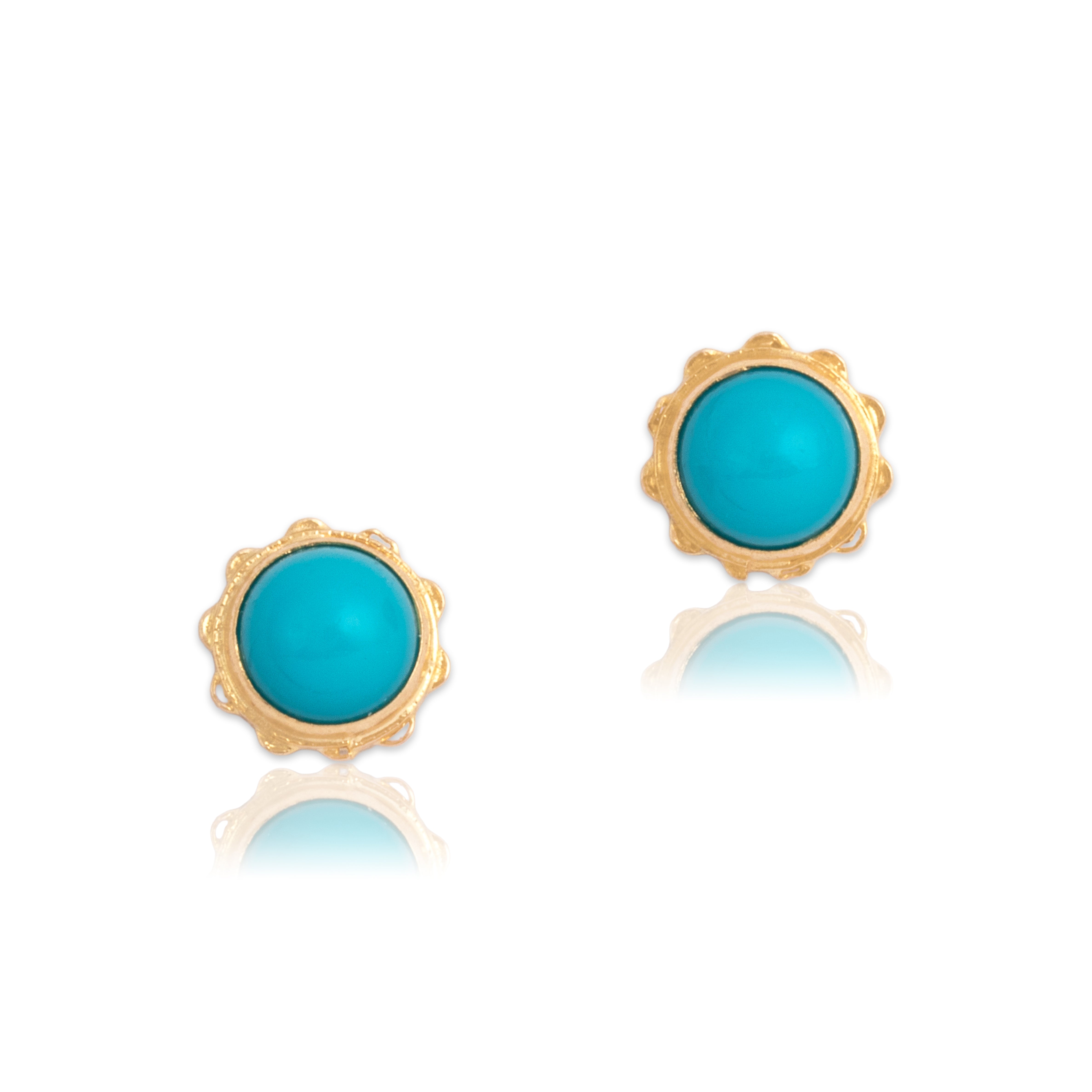 Vintage 14k Yellow Gold Blue Glass Scalloped Cabochon Stud Earrings - Close-up view