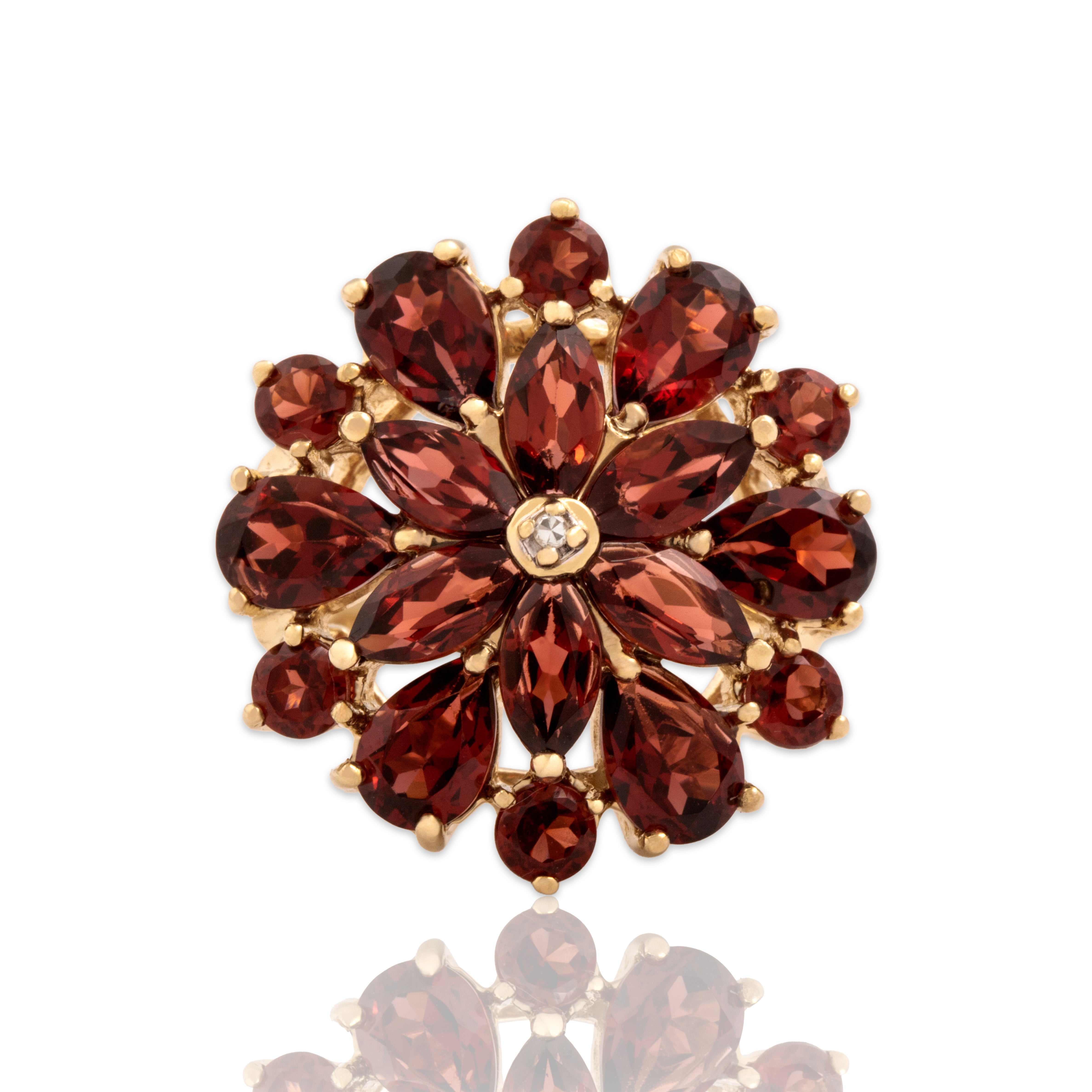 Vintage Large 10k Yellow Gold 4.25cttw Garnet Diamond Flowering Crimson Ring - Close-up view