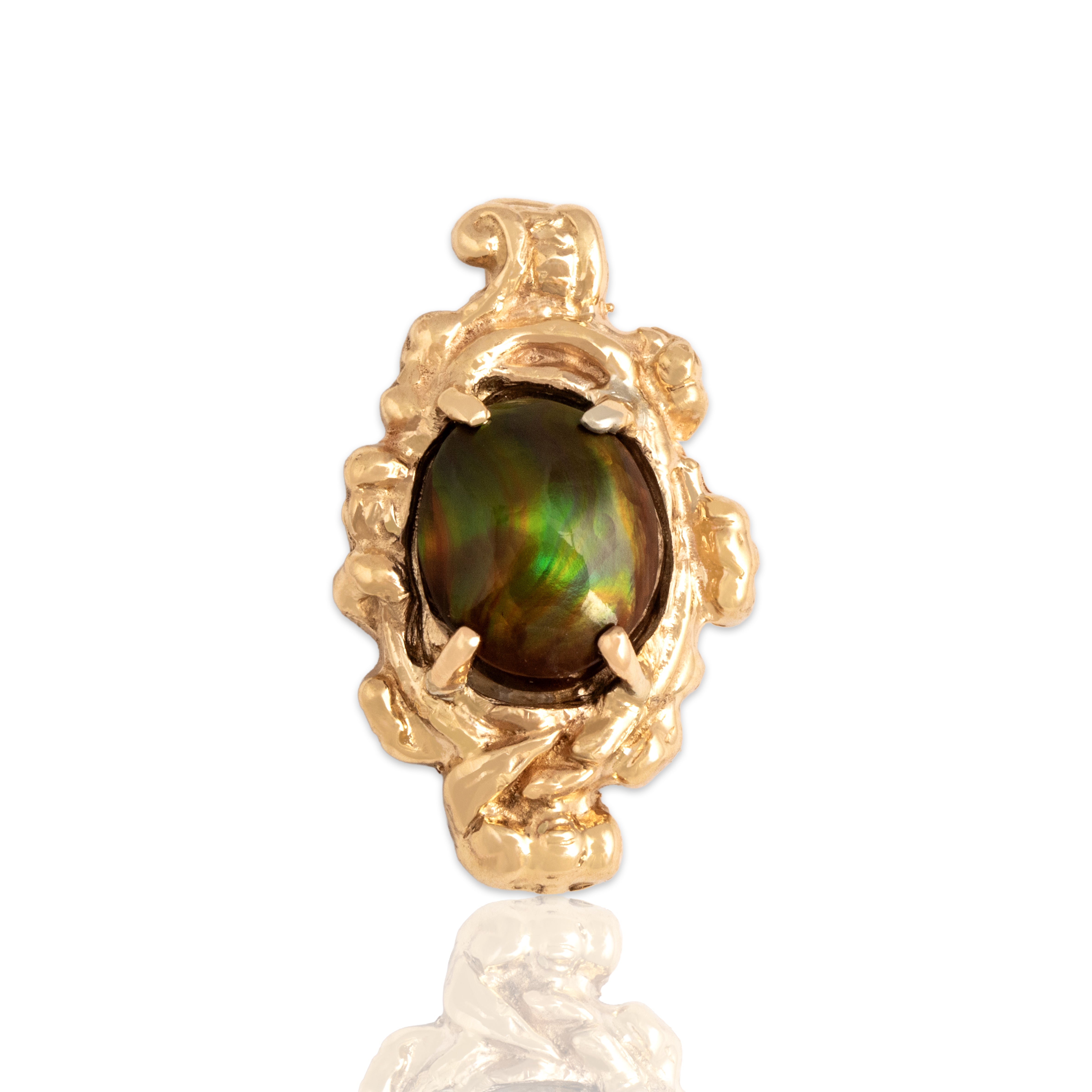Vintage 14k Yellow Gold 1.27ct Fire Agate Organic Framed Cabochon Pendant - Close-up view