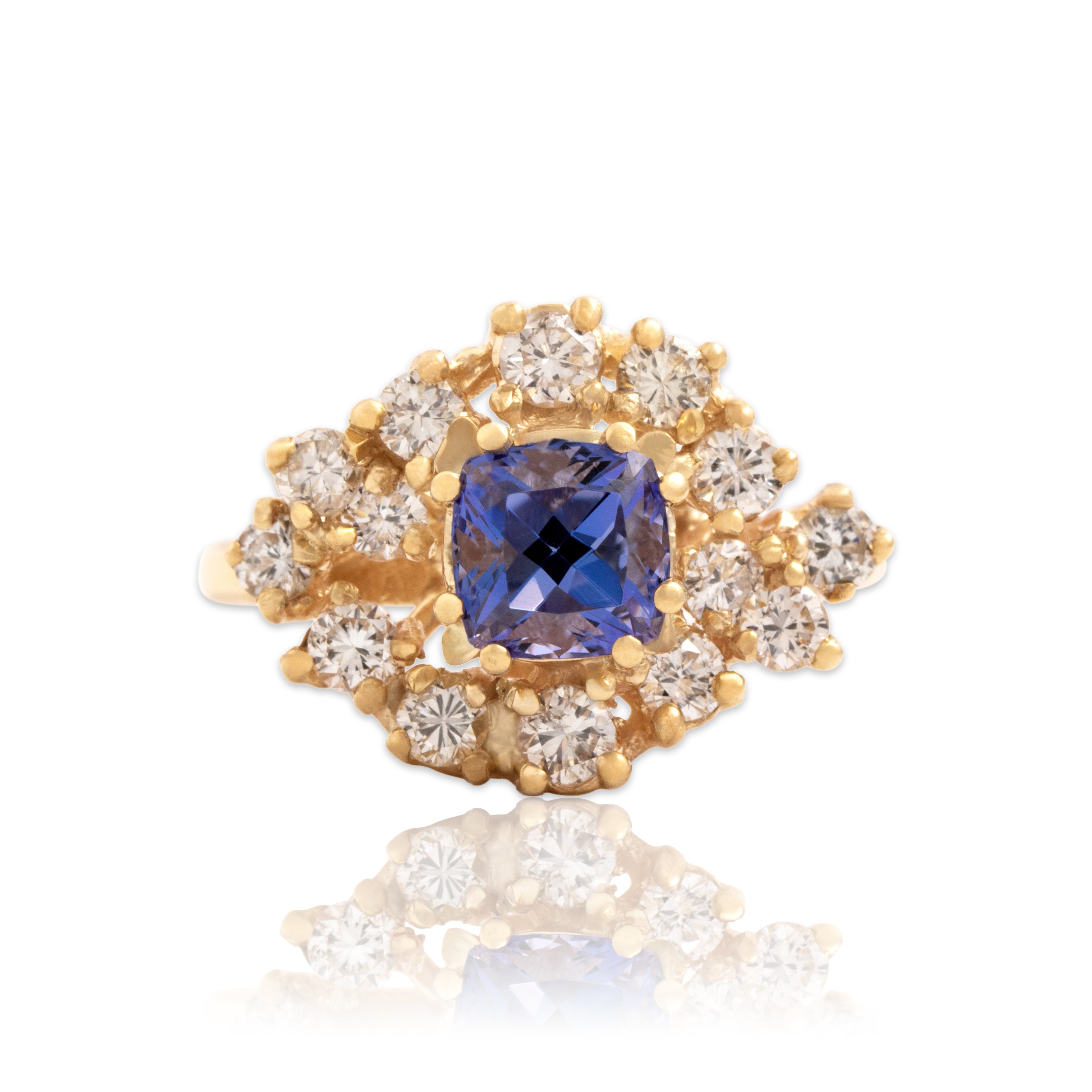 Vintage 14k Yellow Gold 1.26ct Tanzanite .76cttw Diamond Incredible Sparkling Cluster Ring - Close-up view