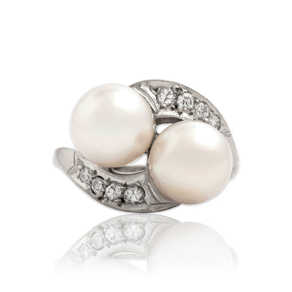 Vintage 14k White Gold Pearl Diamond Luminous Twin Swoop Ring 5.75