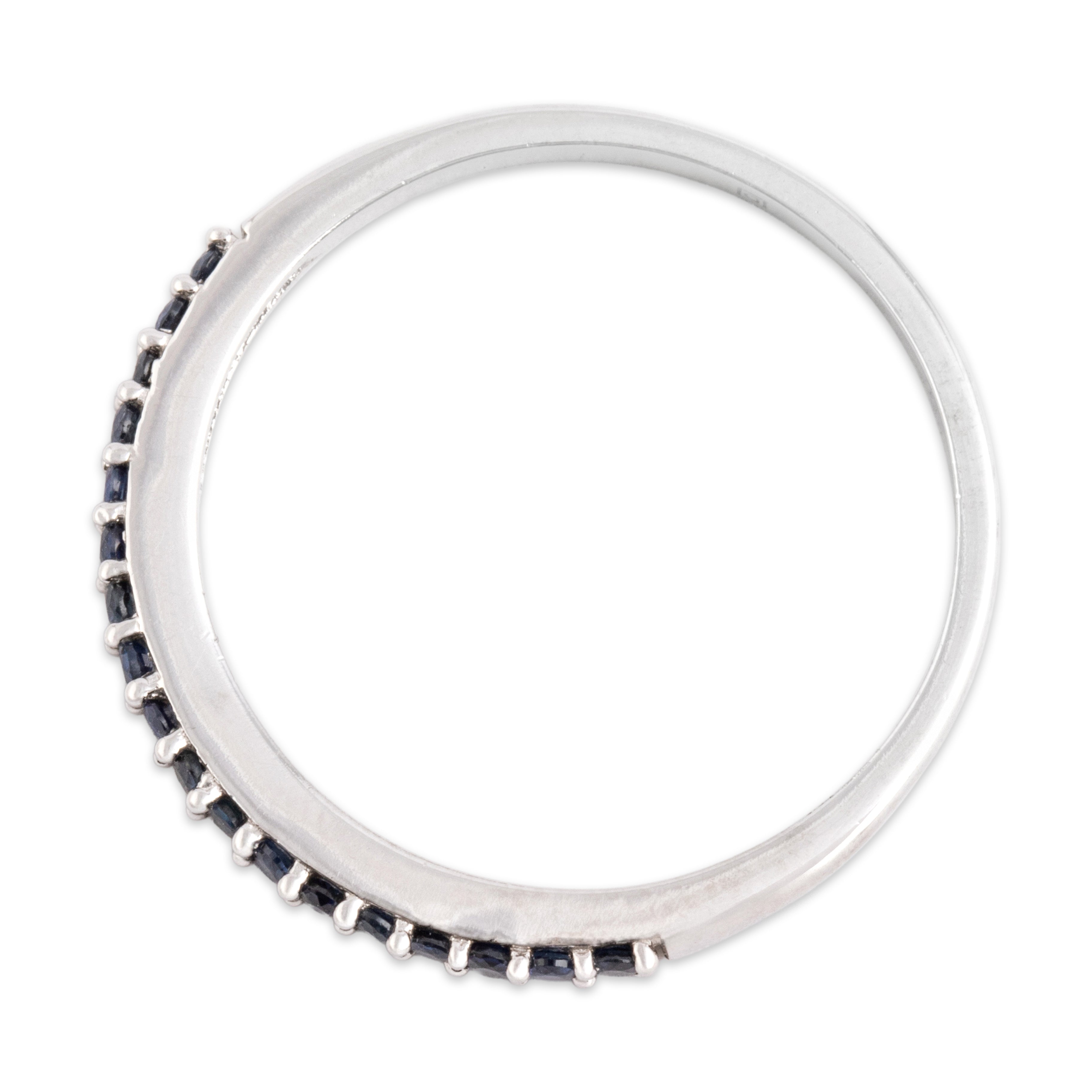 Vintage 14k White Gold Blue Sapphire Classic Simple Line Band Ring - detail view #1
