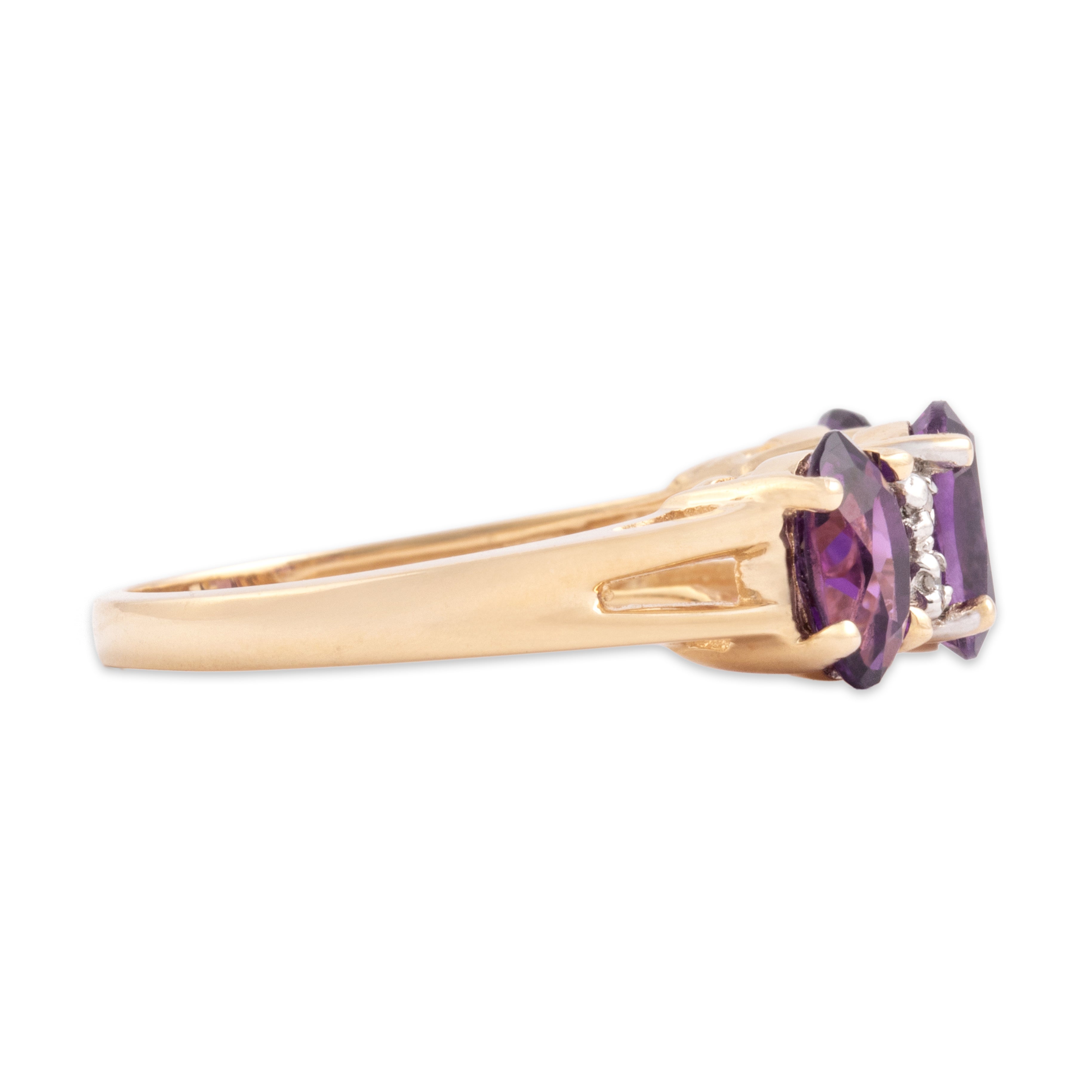 Vintage 14k Yellow Gold 1.8cttw Amethyst Diamond Vibrant Oval Trio Ring - Side view