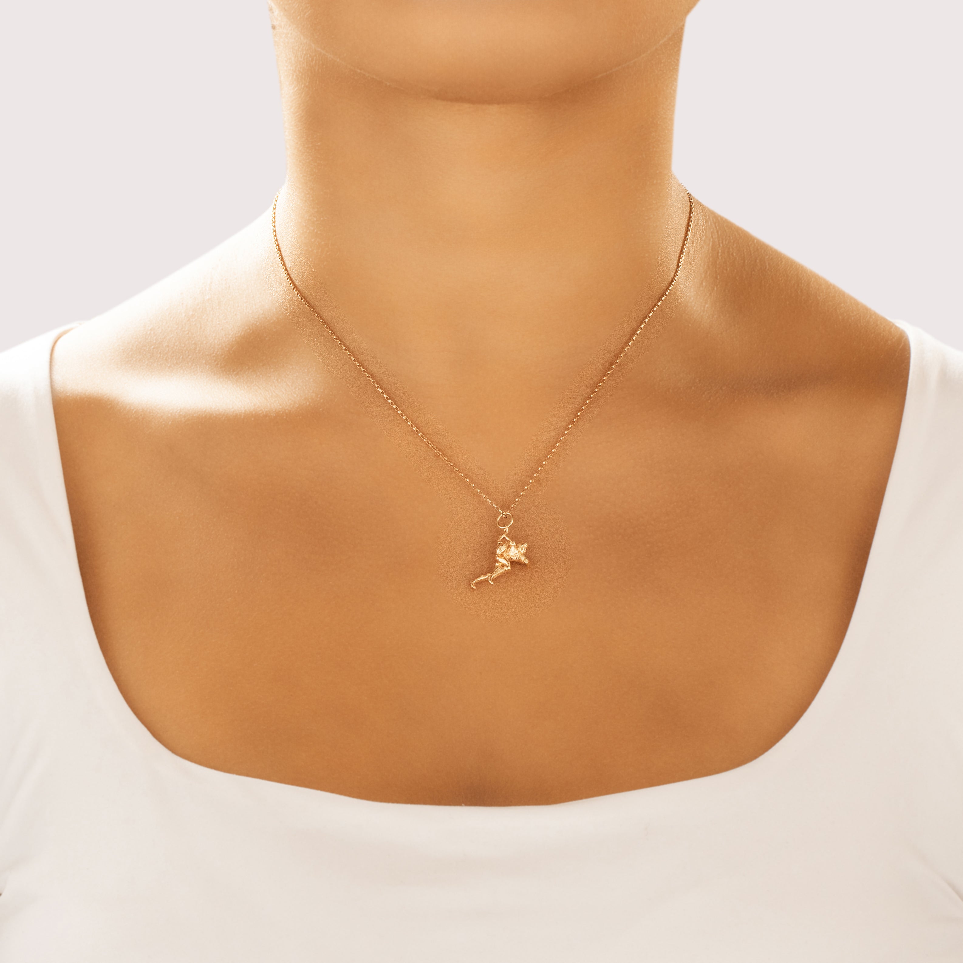 Vintage 14k Yellow Gold Sprinting Football Player Charm / Pendant