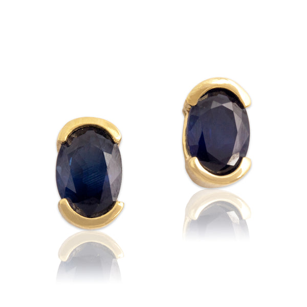 Vintage 14k Yellow Gold 1.8cttw Blue Sapphire Elegant Half-Bezel Stud Earrings