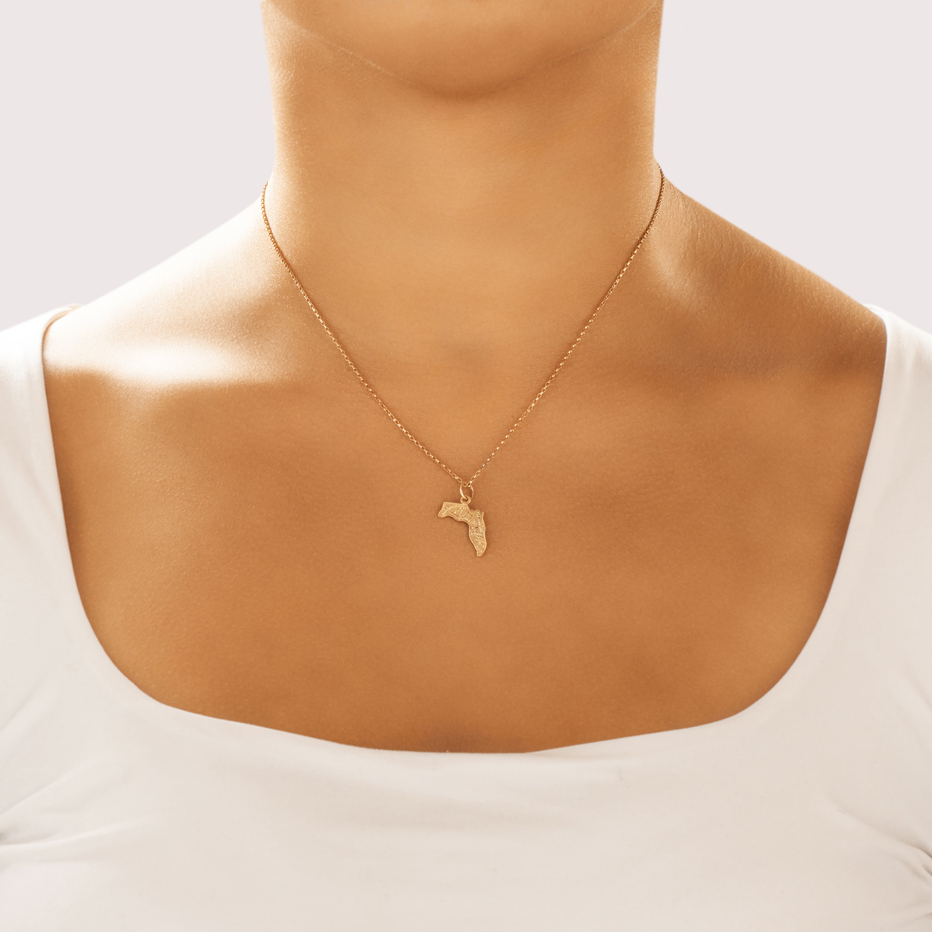 Vintage 14k Yellow Gold Textured Map Of Florida Charm / Pendant