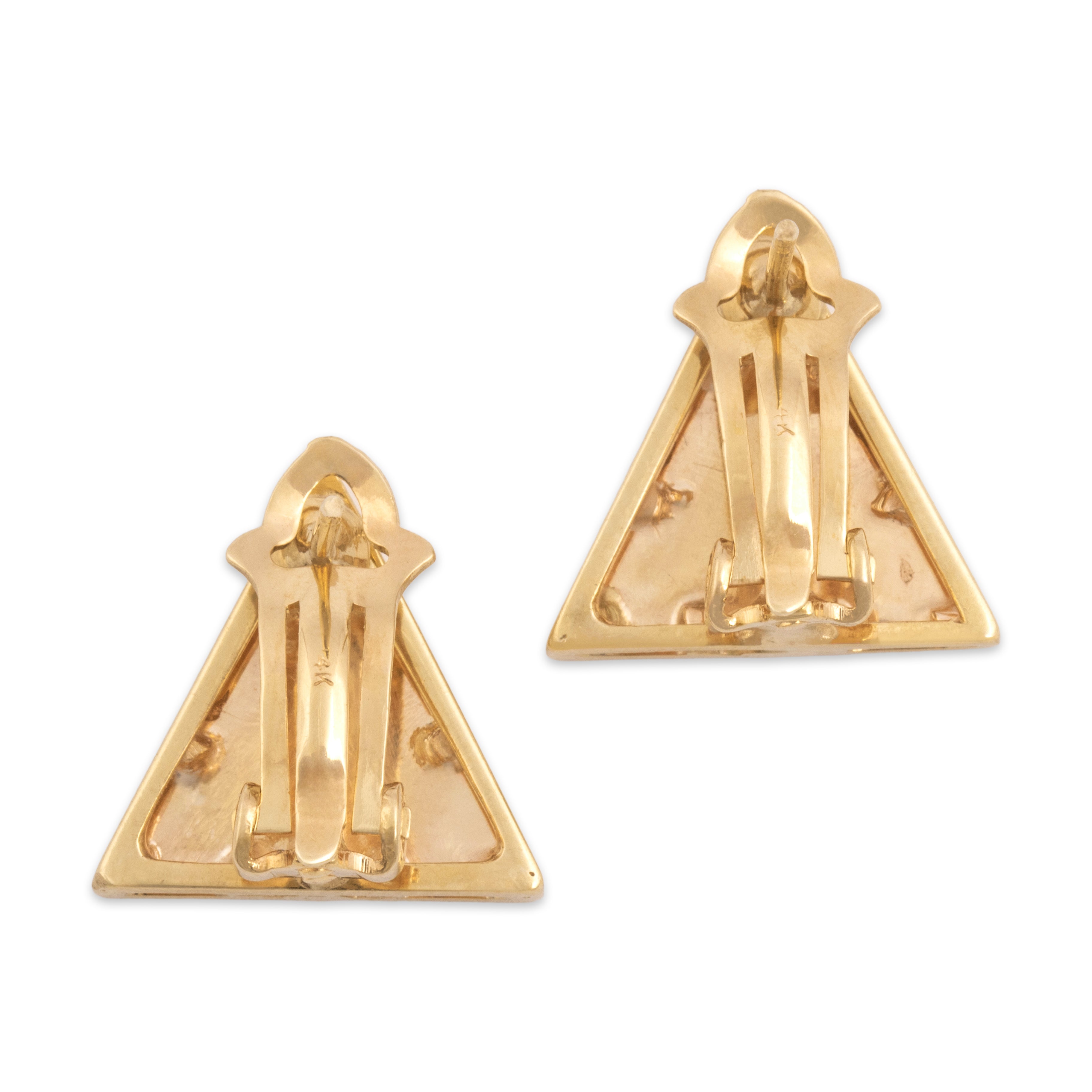 Vintage 14k Yellow Gold Funky Ribbed Triangle Omega Back Earrings