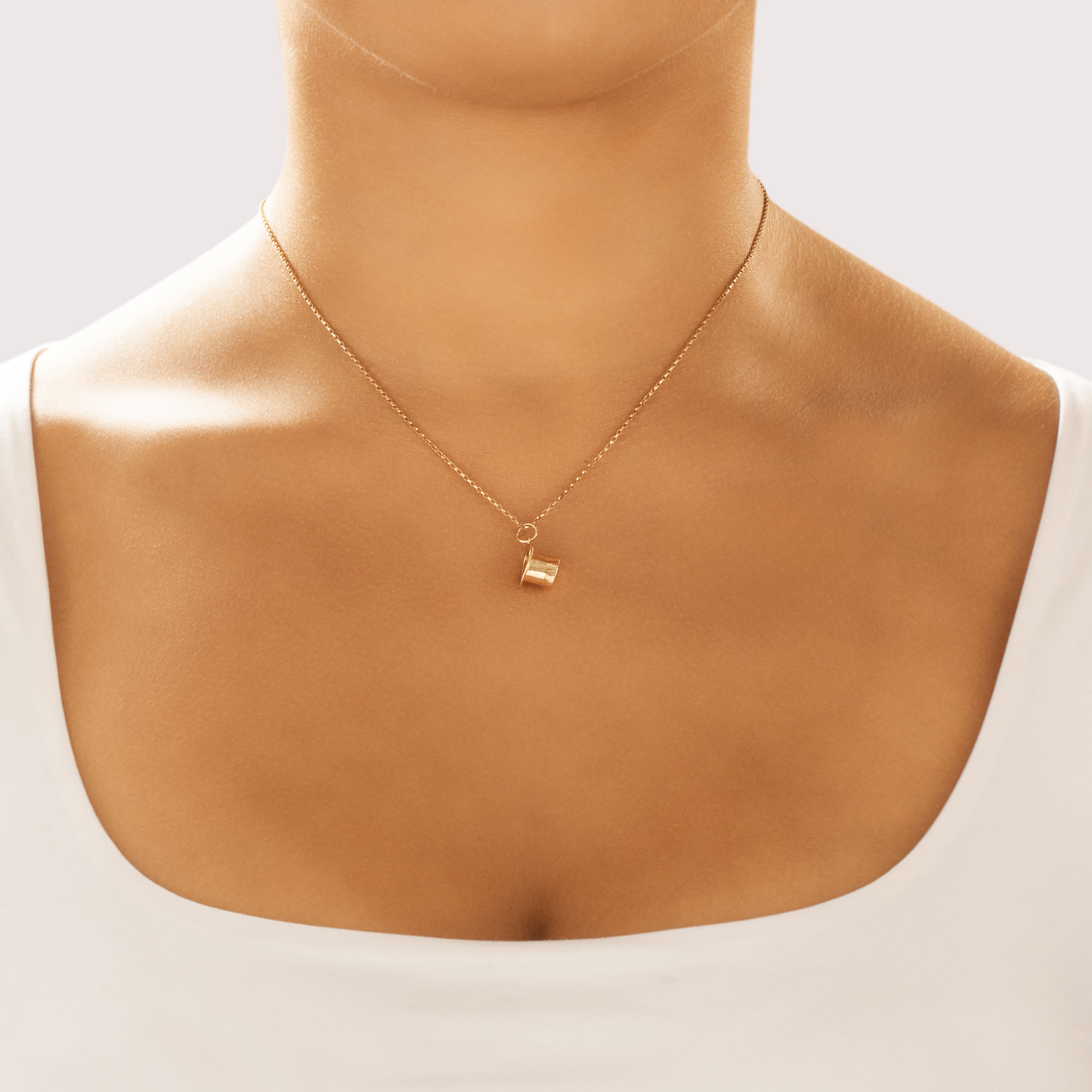 Vintage 14k Yellow Gold Gleaming Tall Top Hat Charm / Pendant