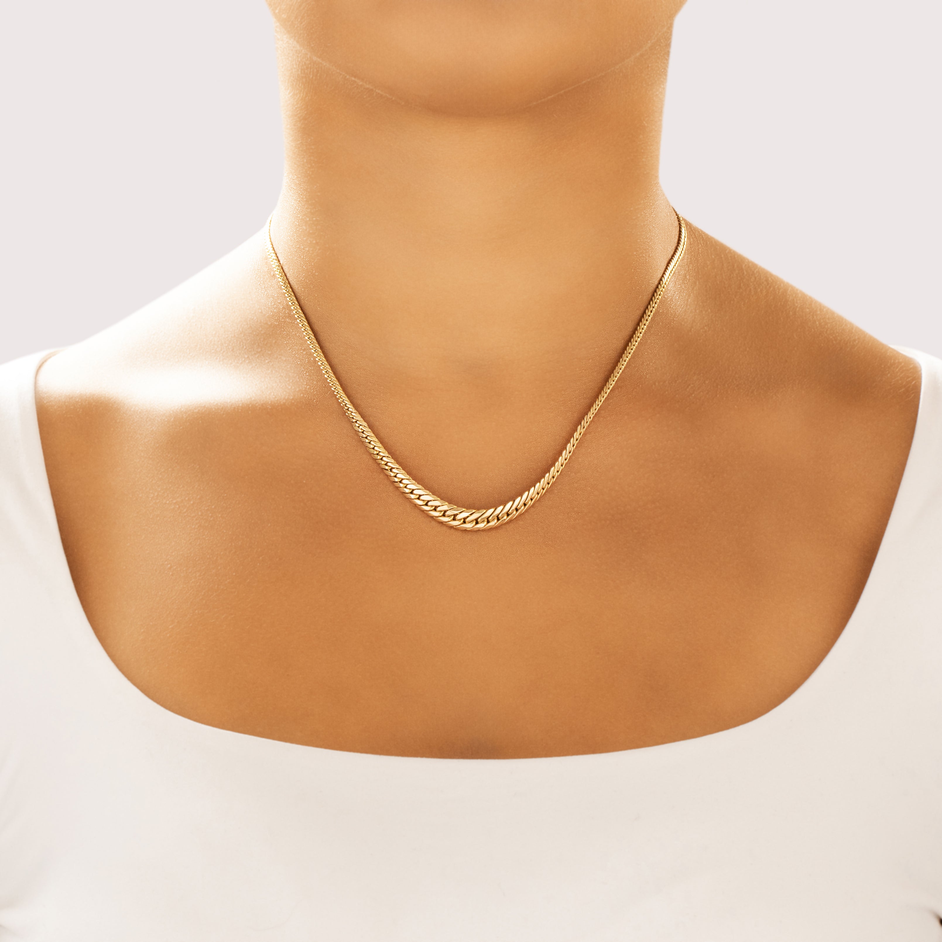 Vintage Italian 14k Yellow Gold Chic Graduating Curb Chain Necklace 17.25