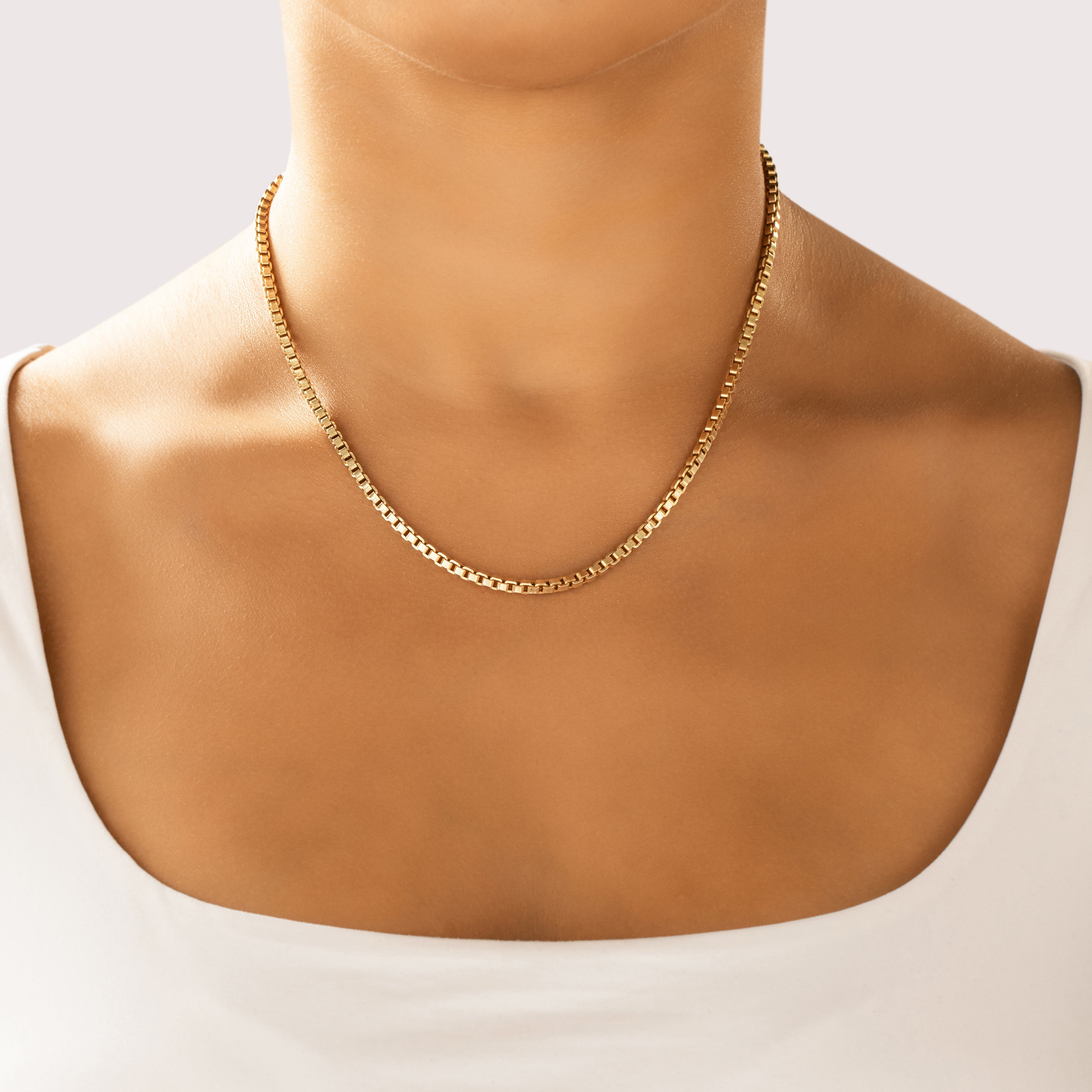 Vintage Italian 14k Yellow Gold 3mm Chunky Box Link Chain - On model view