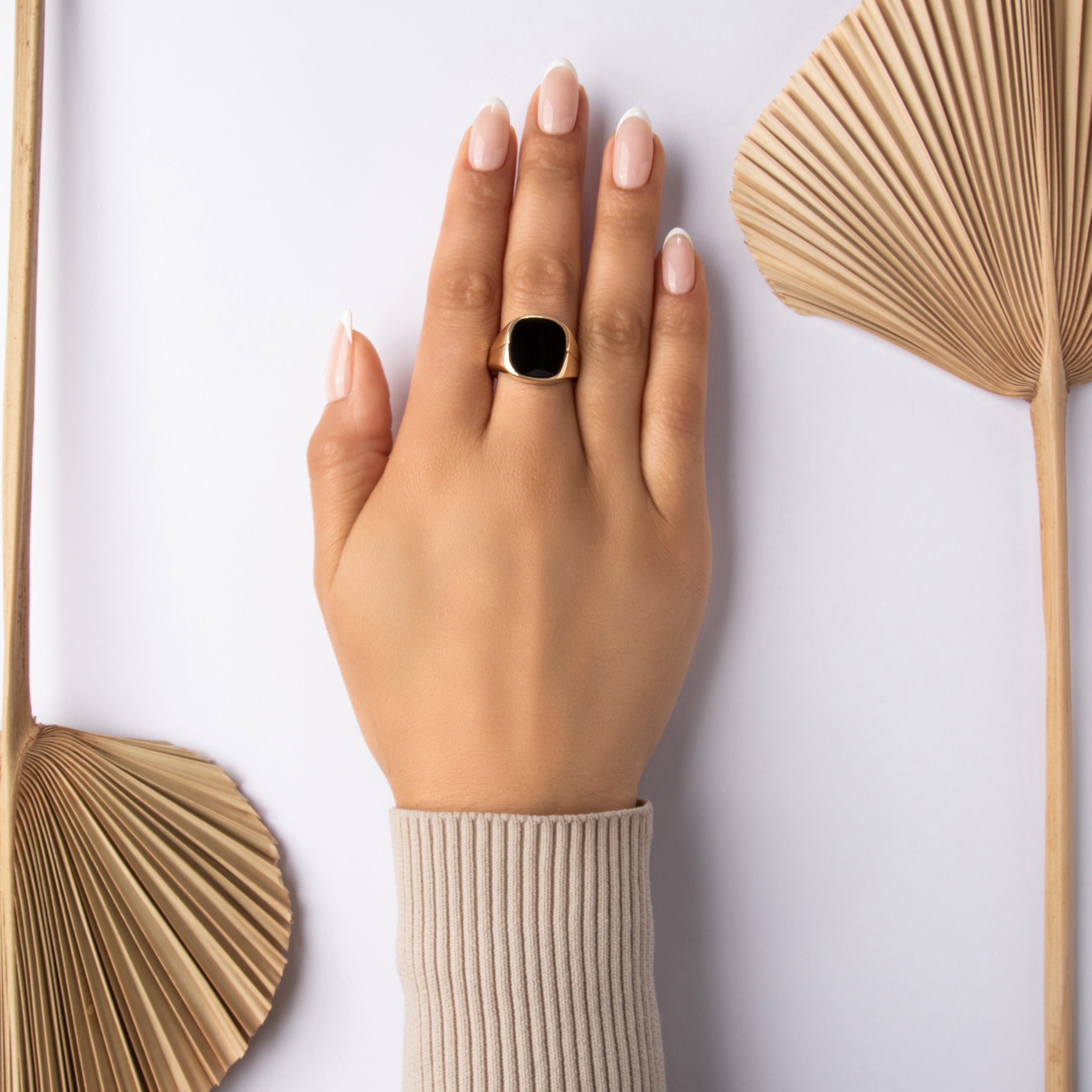 Vintage Large 10k Yellow Gold 4.02ct Onyx Bold Accented Shoulder Signet Ring 10.50