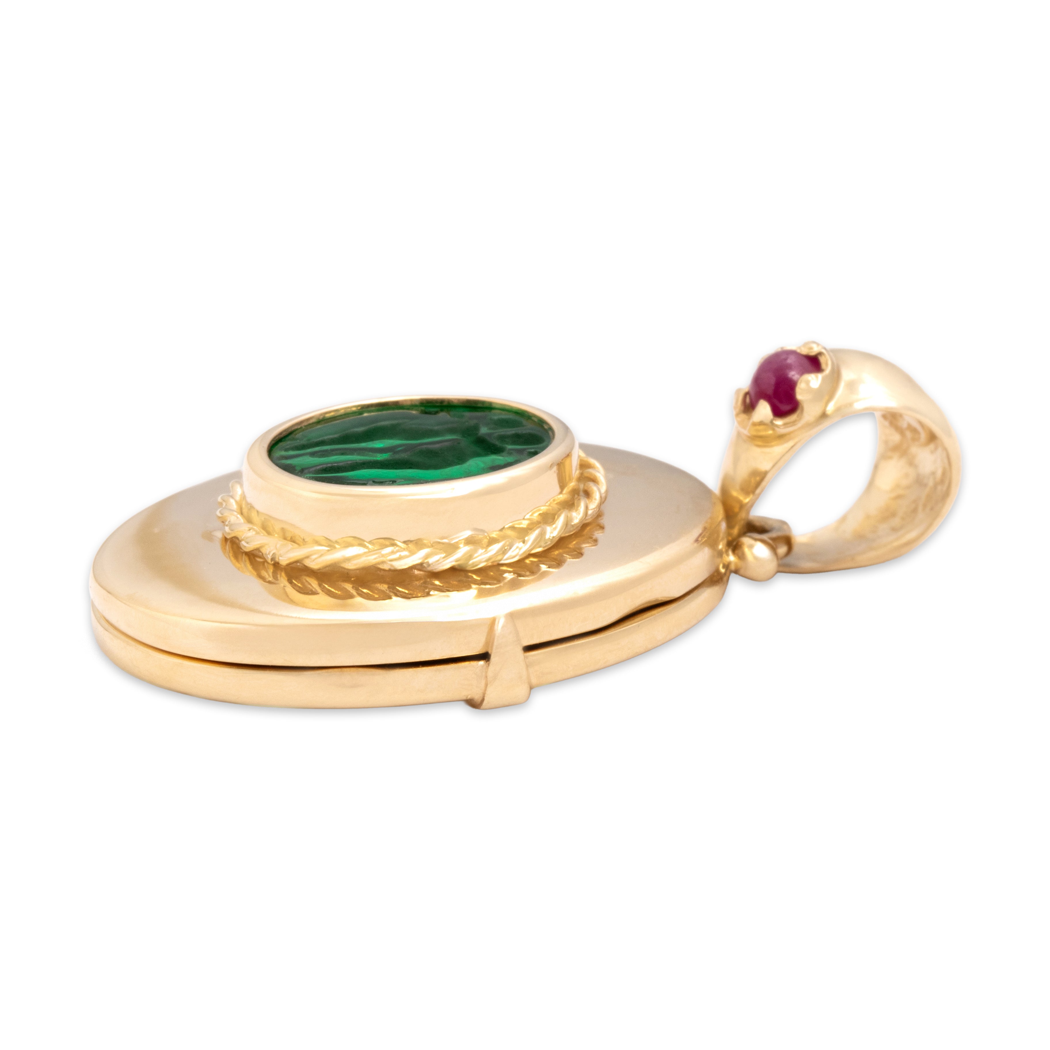 Vintage 14k Yellow Gold Green Glass Ruby Intaglio Dancing Cherup Locket Pendant - Side view