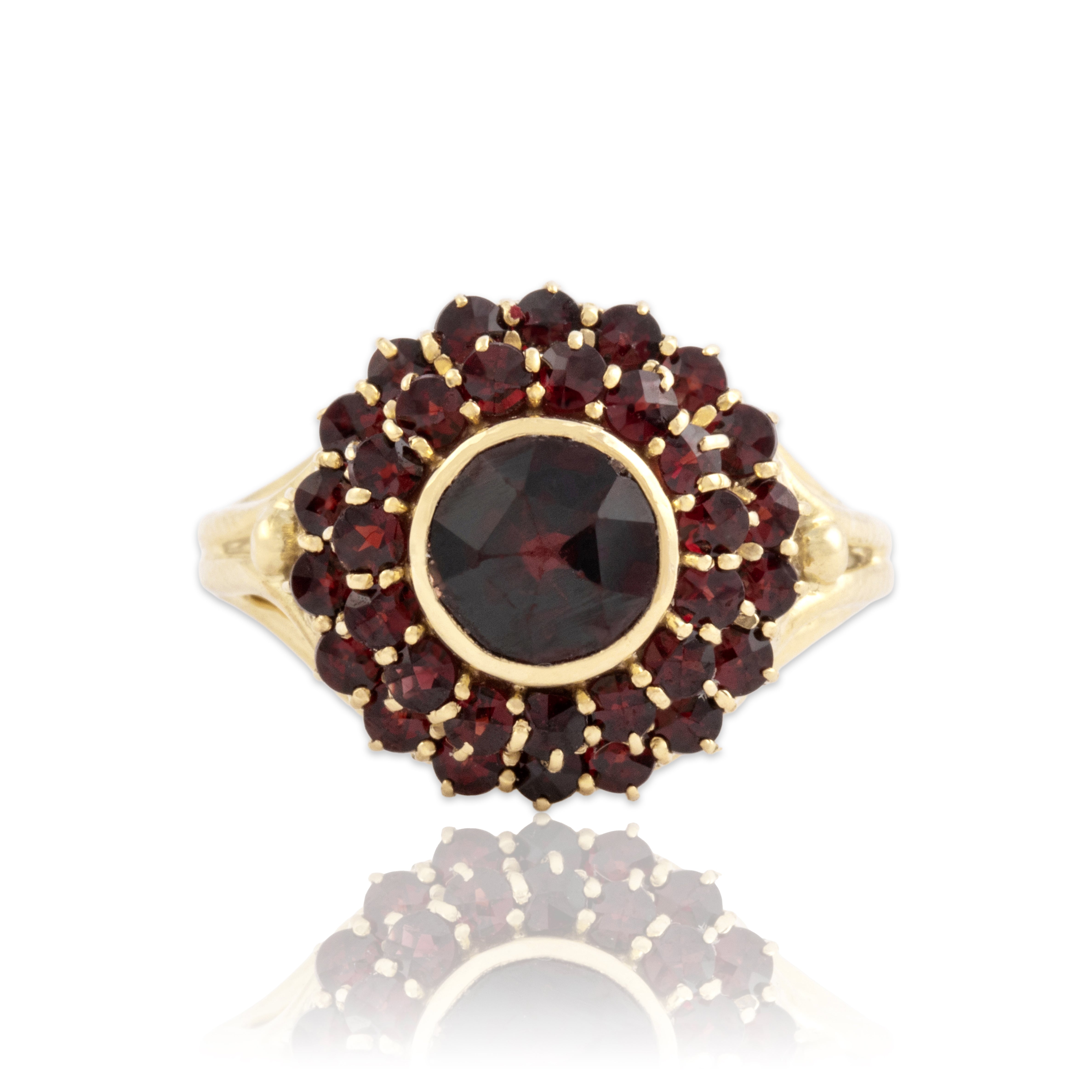 Vintage 14k Yellow Gold 1.46cttw Garnet Deep Crimson Halo Ring 5.75