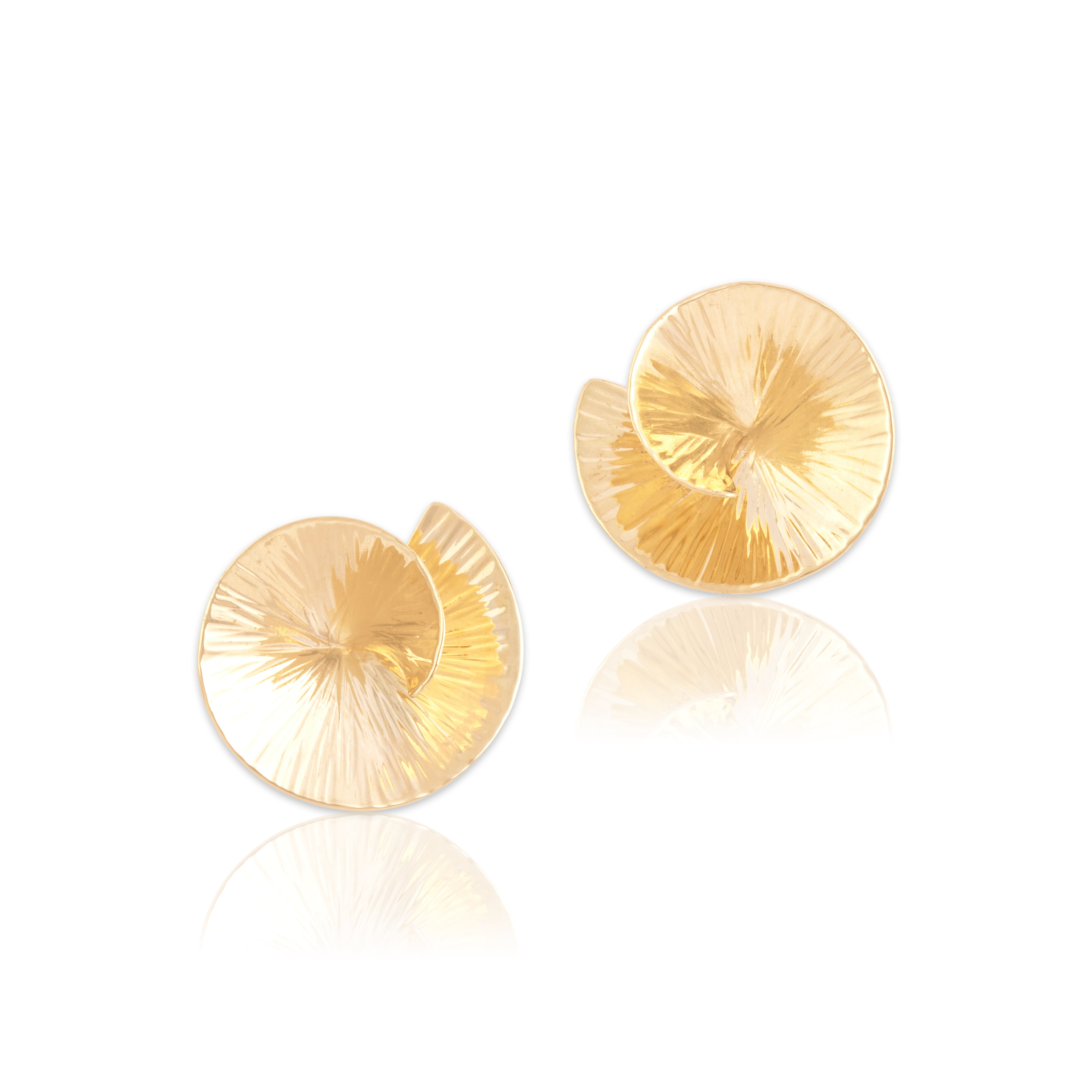 Vintage 14k Yellow Gold Sleek Textured Spiral Stud Earrings