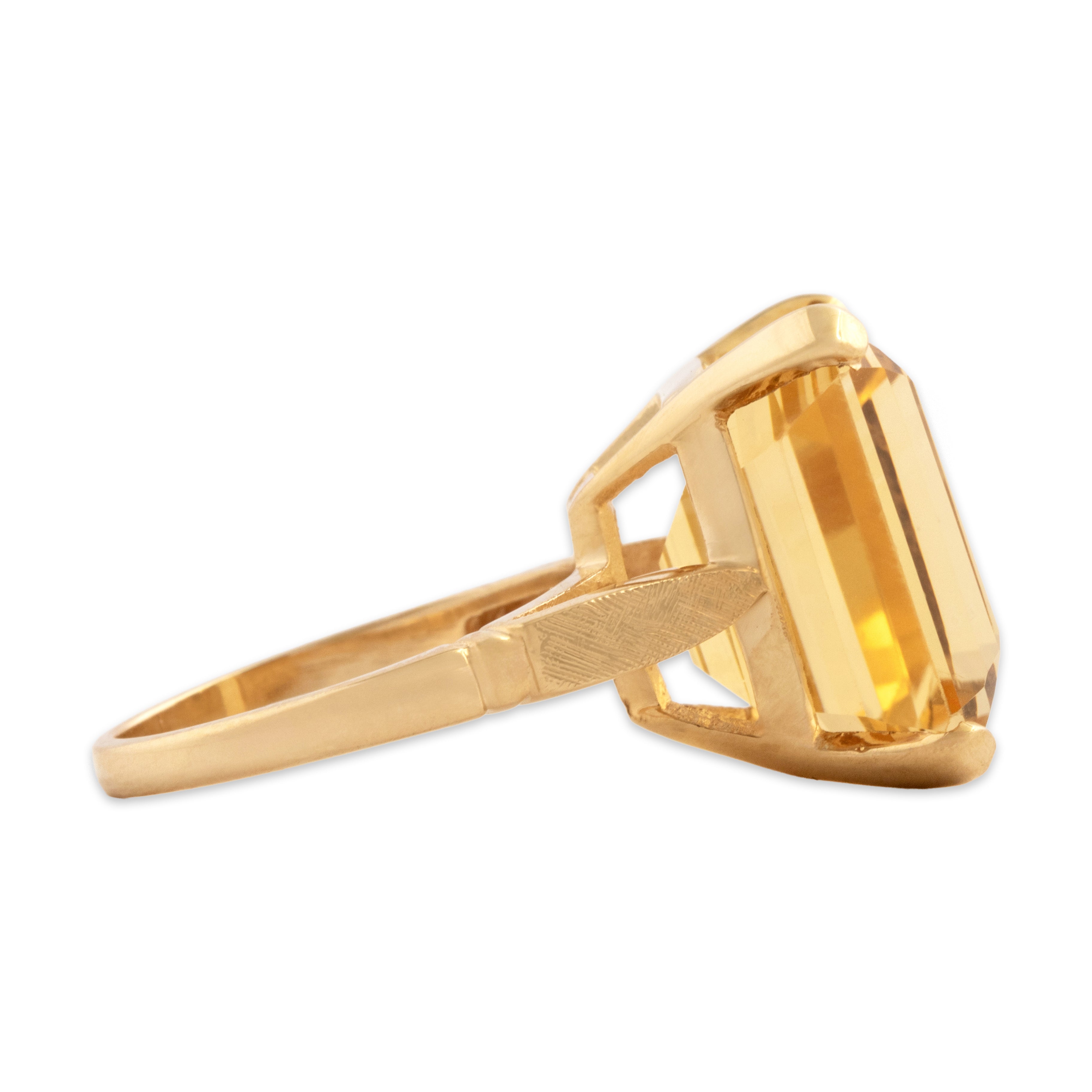 Vintage 14k Yellow Gold 16.28ct Citrine Striking Tall Etched Shoulder Cocktail Ring - Side view