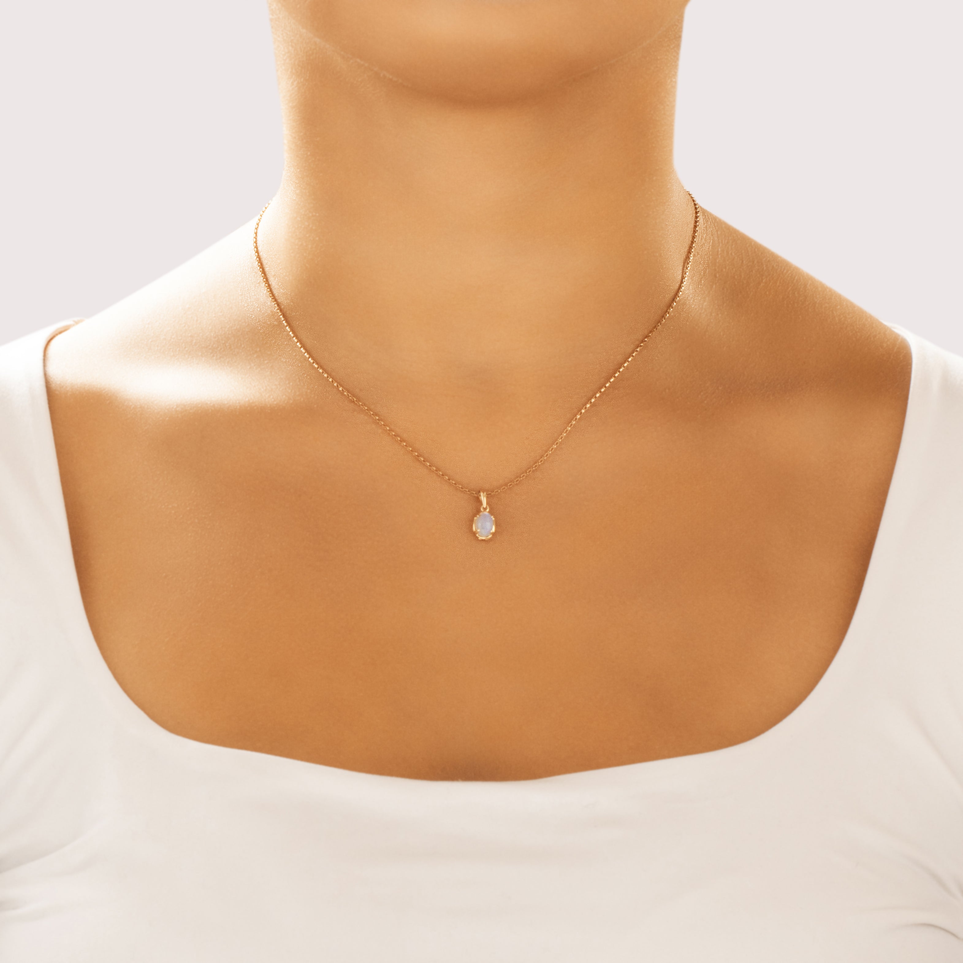 Vintage Small 14k Yellow Gold .56ct Opal Luminous Solitaire Charm / Pendant