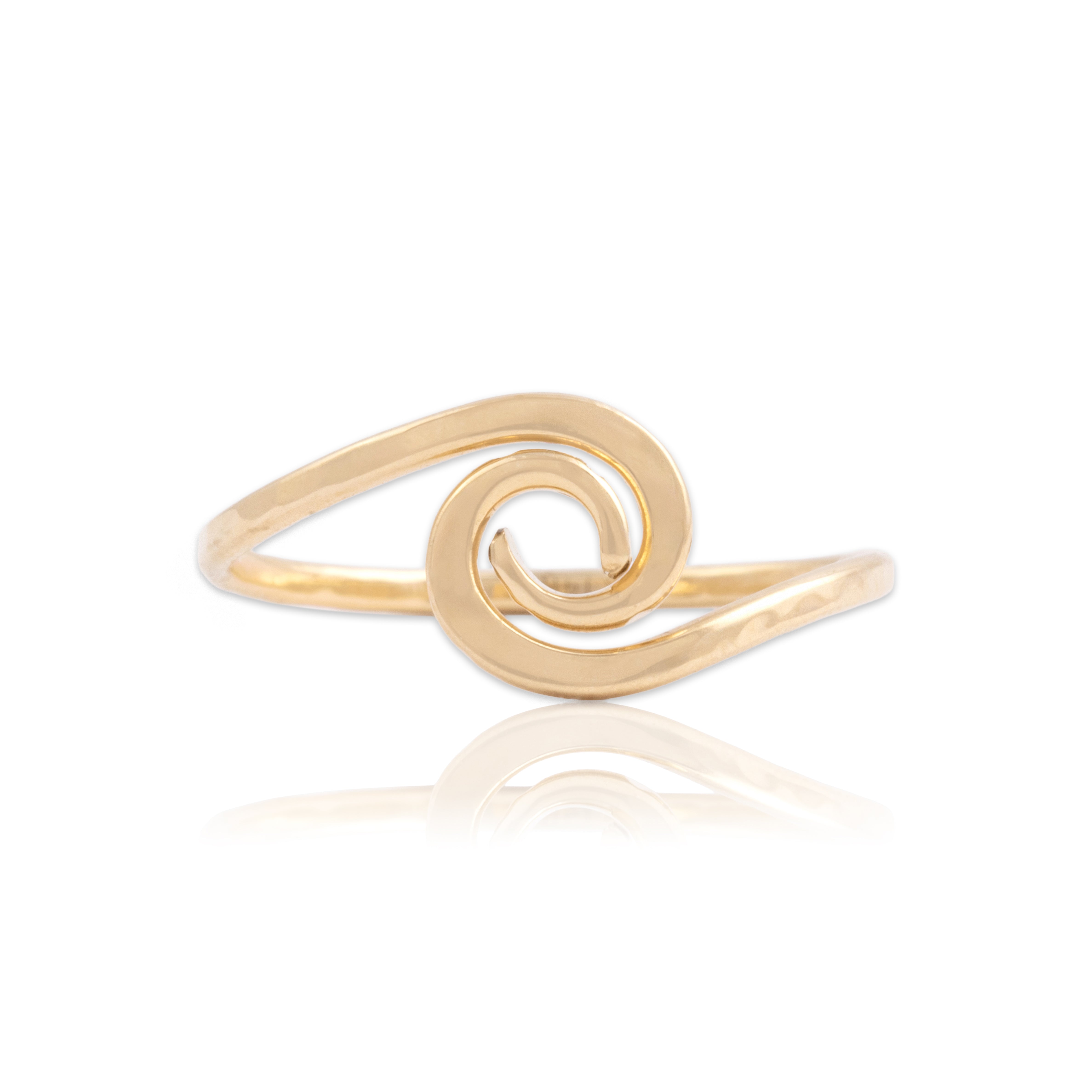 Vintage Lightweight 14k Yellow Gold Hammered Wave Ring - Close-up view