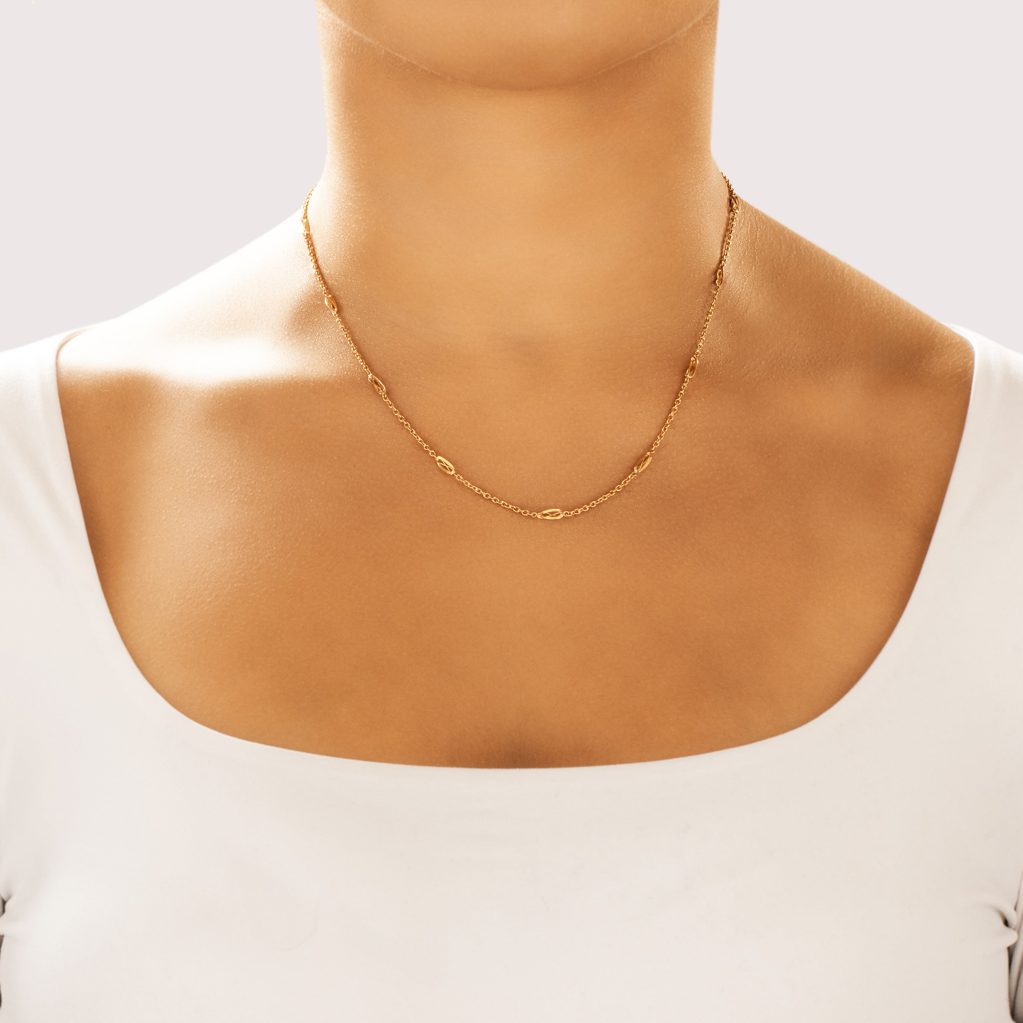 Vintage Portuguese 19k Rosy Yellow Gold Cable Chain Swirling Station Necklace 18