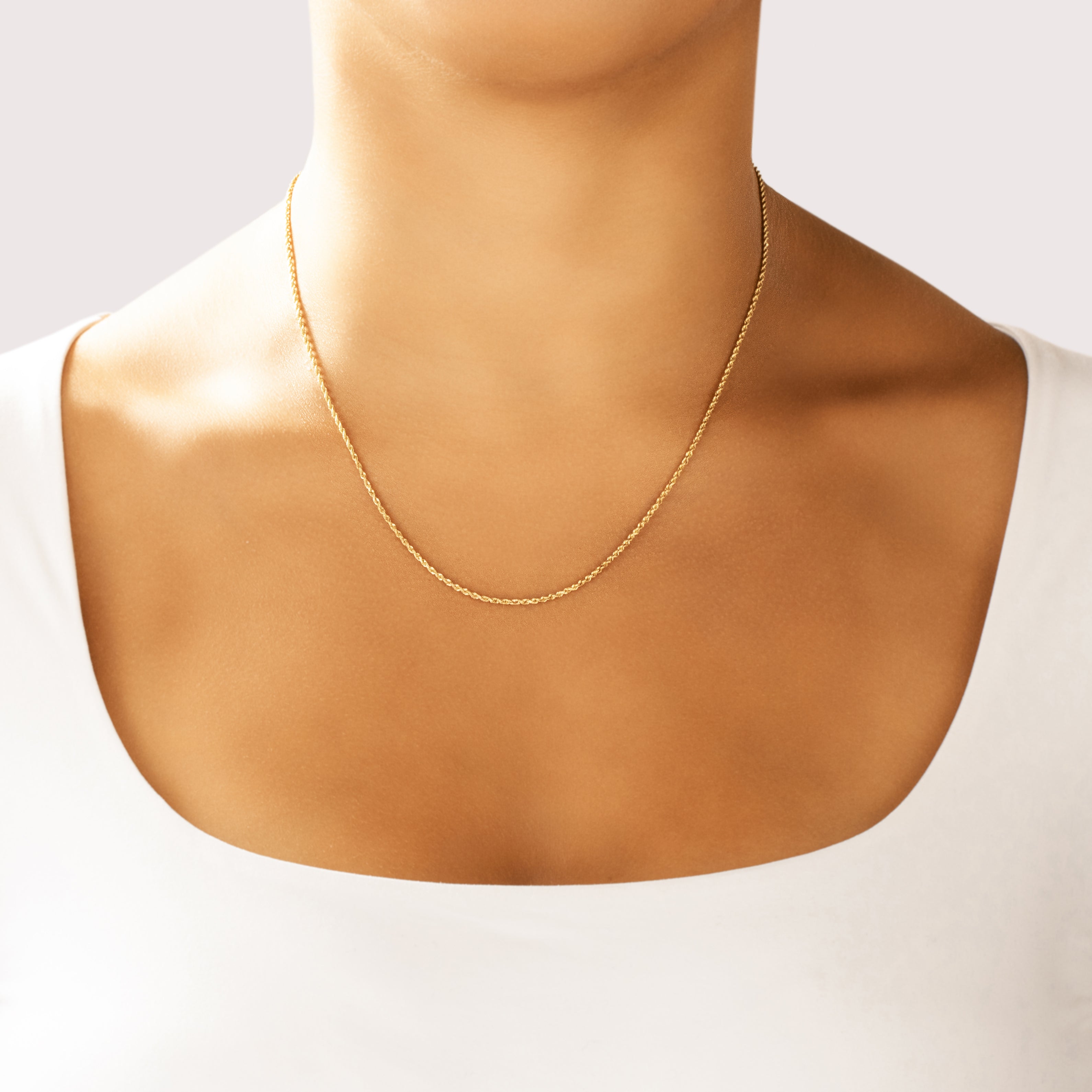 Vintage 14k Yellow Gold 1.5mm Classic Glittering Rope Chain - On model view