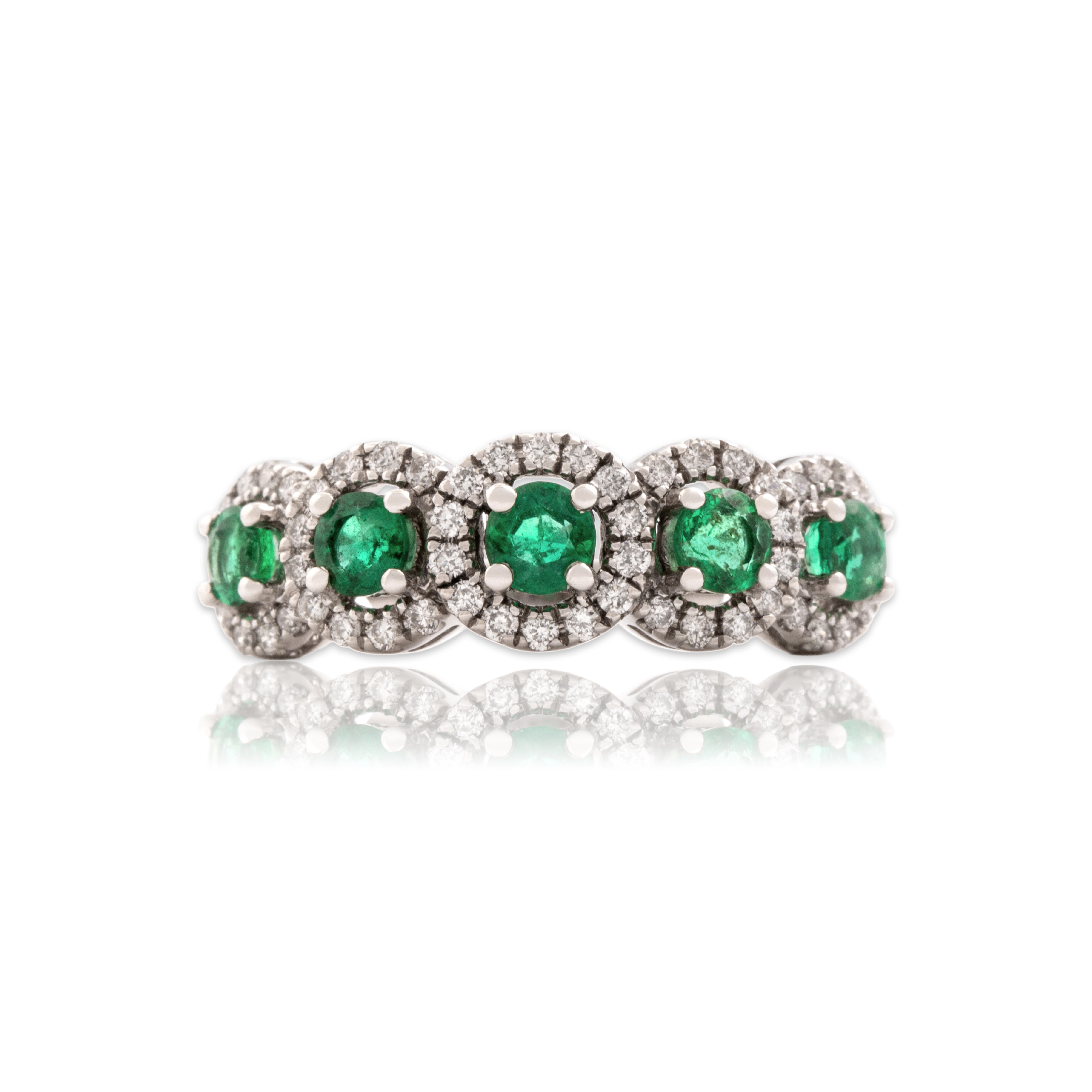 Estate 14k White Gold .58cttw Emerald Diamond Striking Radiating Line Ring 5.75