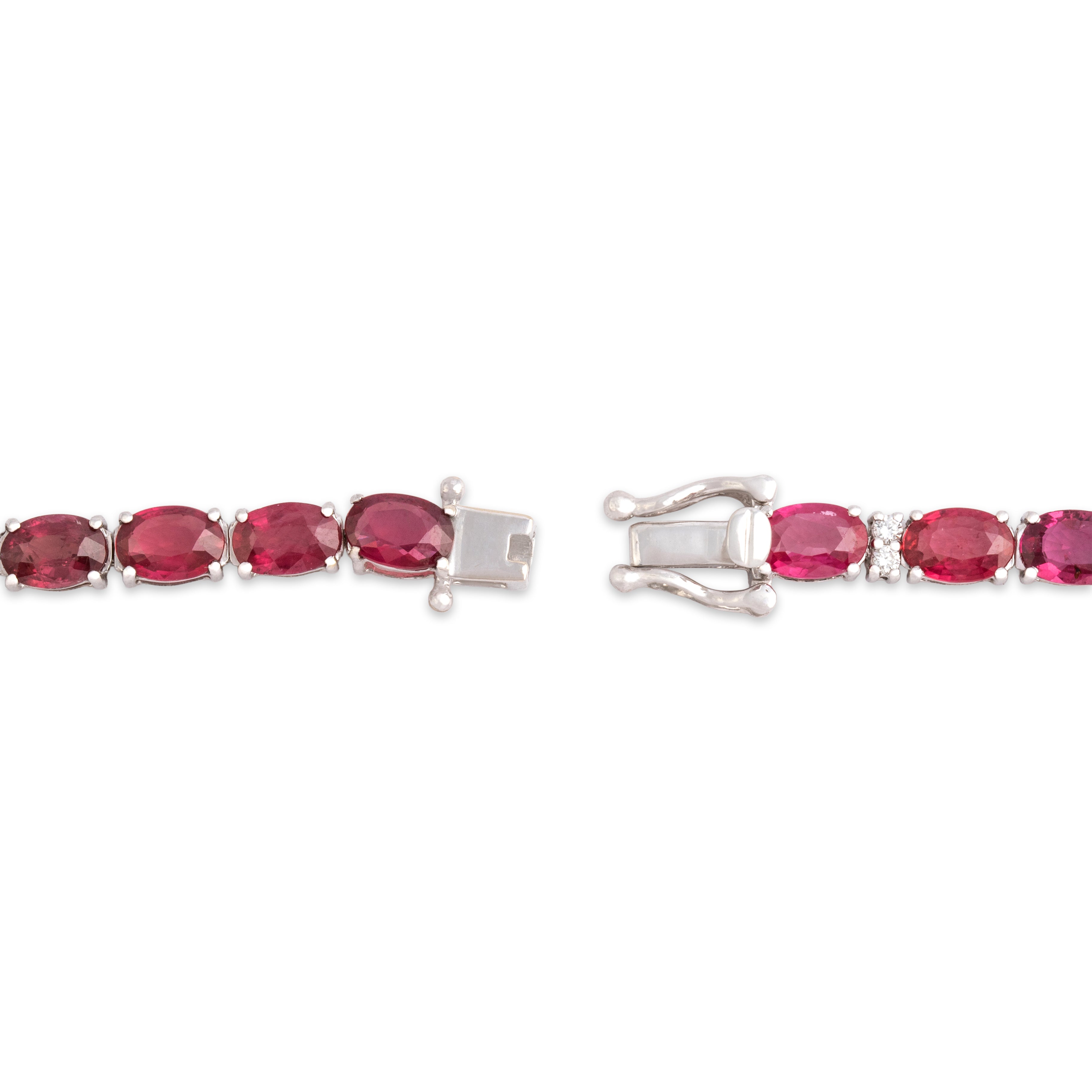 Vintage 14k White Gold 10.69cttw Ruby Diamond Vibrant Oval Tennis Bracelet - clasp view