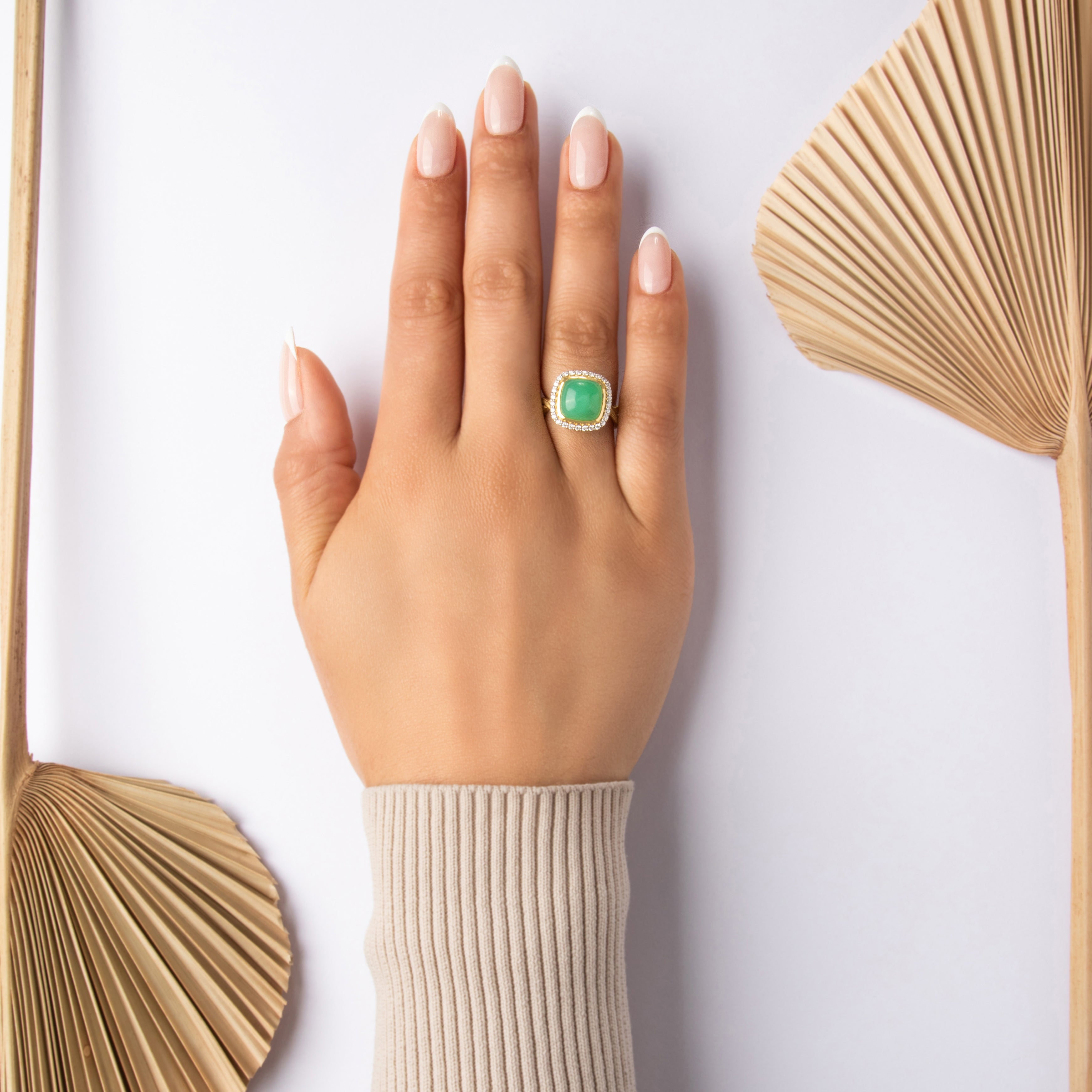 Vintage 18k Yellow Gold 3.04ct Chrysoprase Diamond Dreamy Halo Ring 6.75