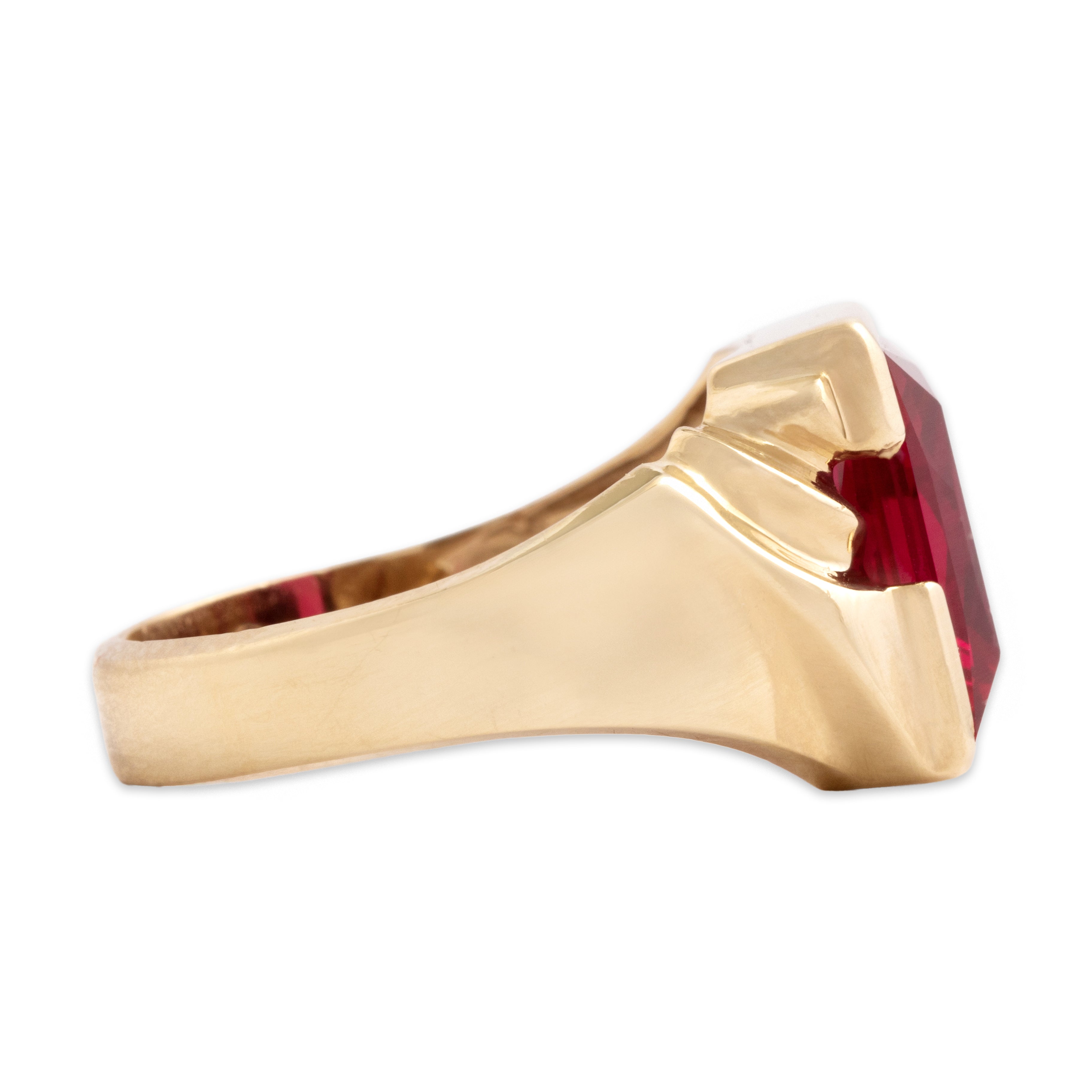 Vintage 10k Yellow Gold 6.72ct Synthetic Ruby Vibrant Rectangular Ring - Side view