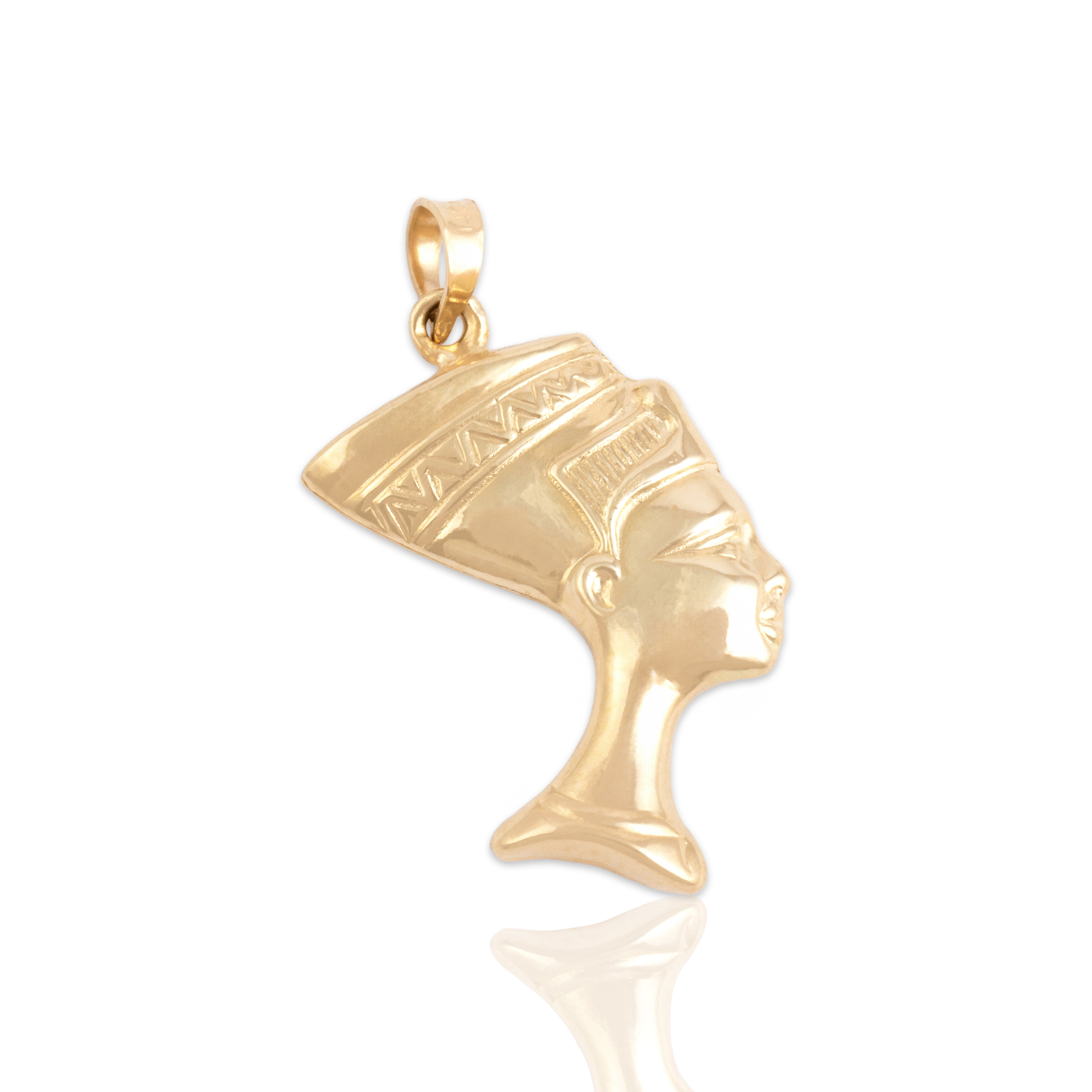 Vintage 14k Yellow Gold Regal Queen Nefertiti Pendant - Close-up view