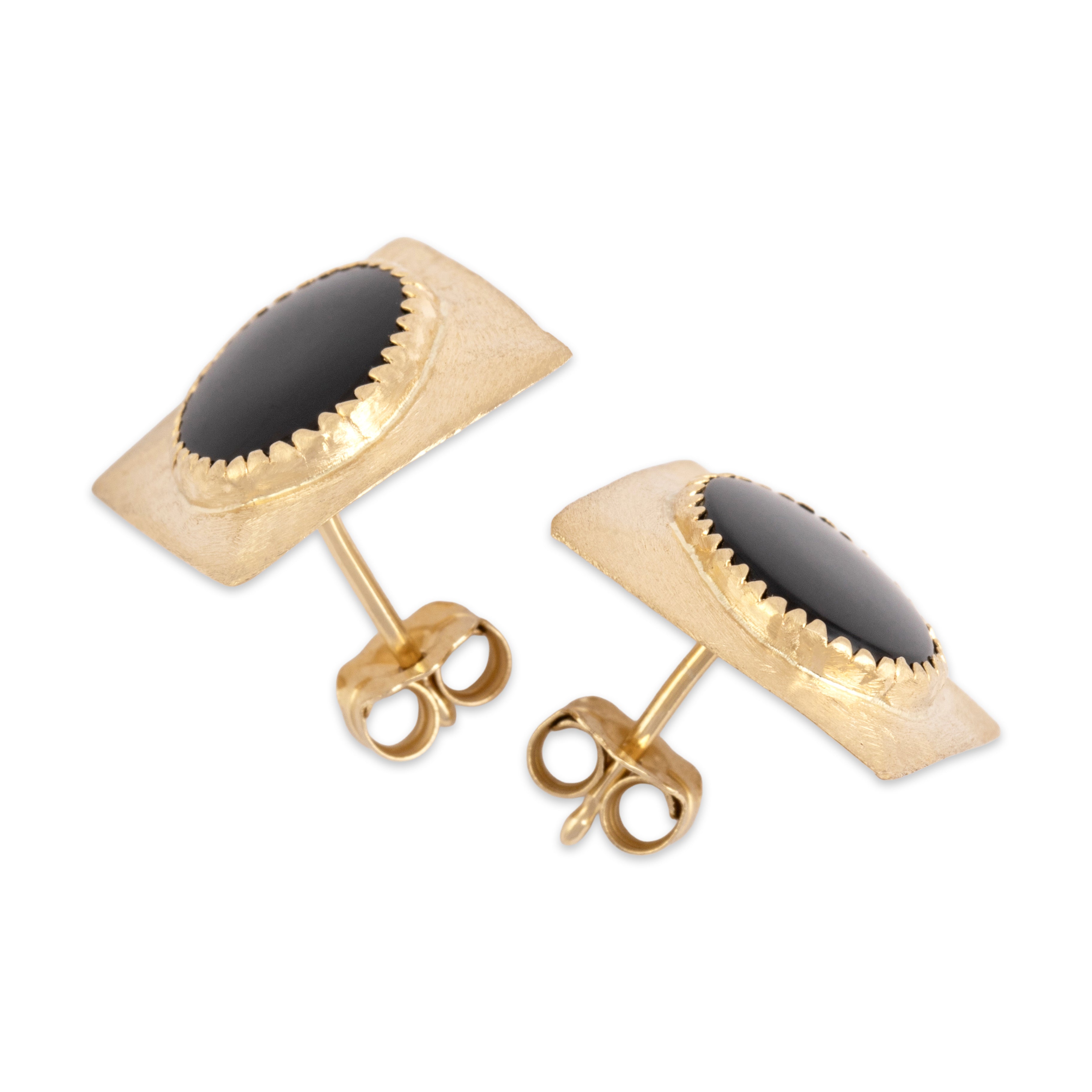 Vintage 14k Yellow Gold 1.83cttw Onyx Brushed Kite Cabochon Stud Earrings - Overall view