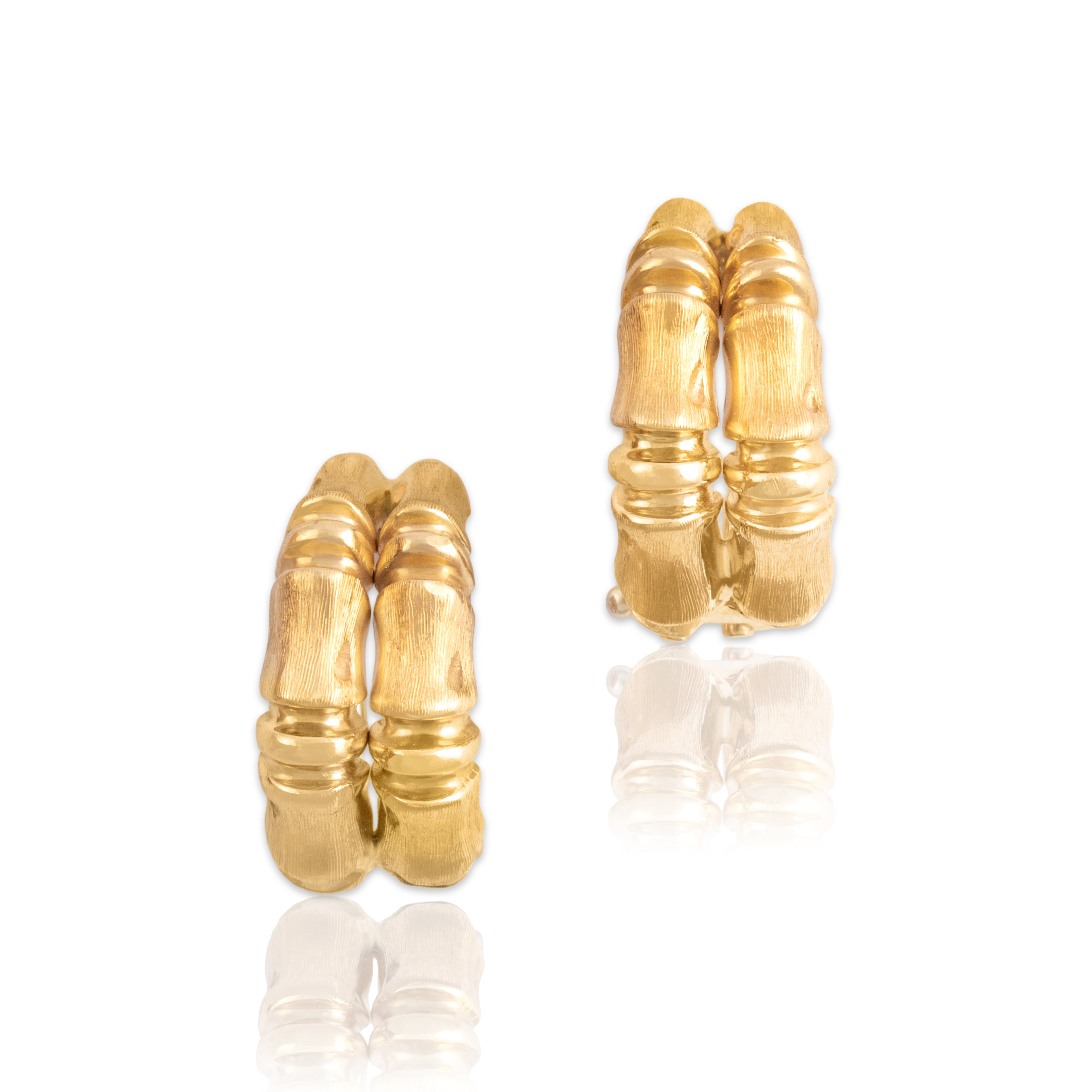 Vintage 14k Yellow Gold Chic Textured Bamboo Omega Back Earrings