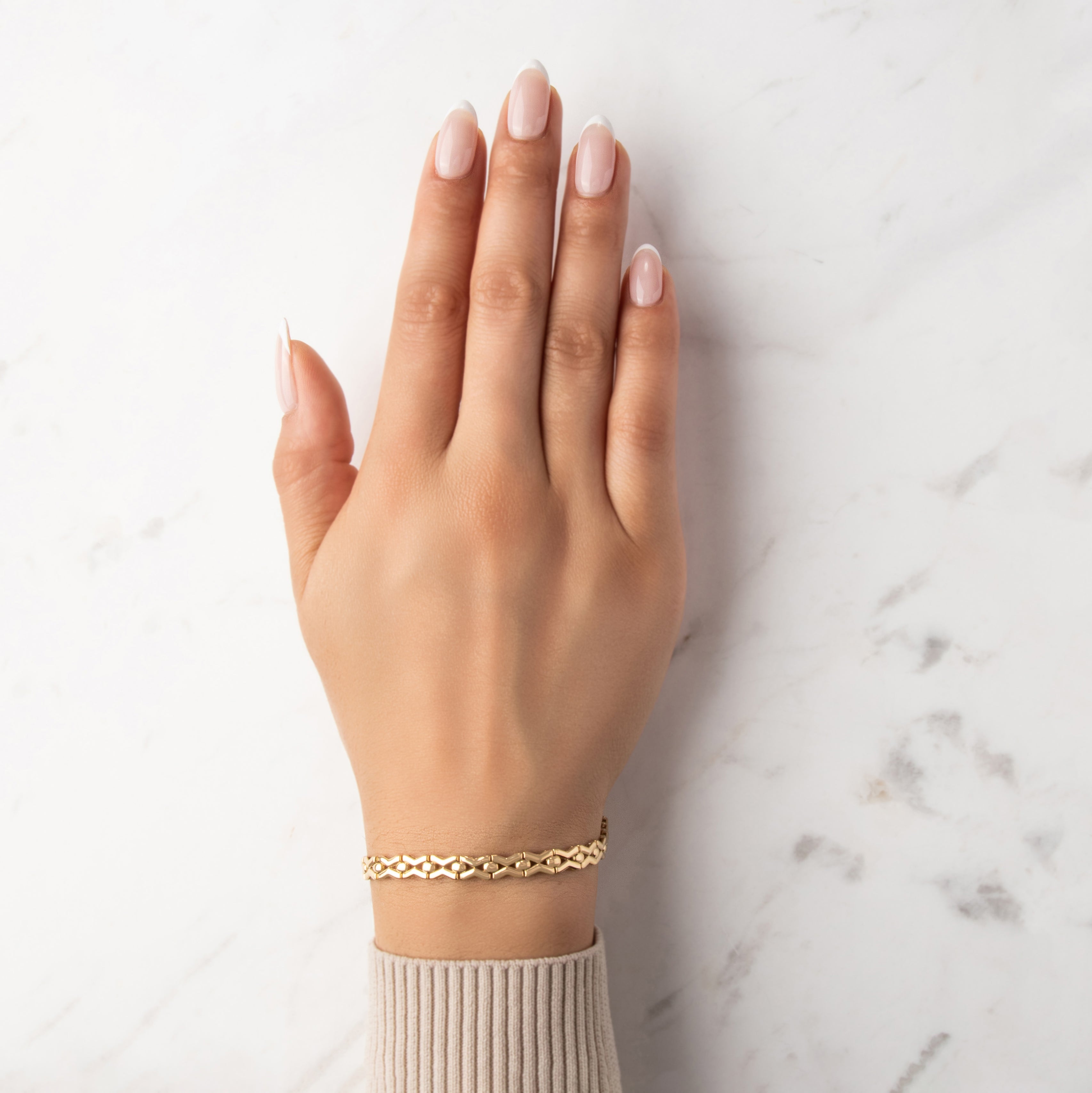 Vintage 18k Yellow Gold Playful X Link Bracelet - On model view