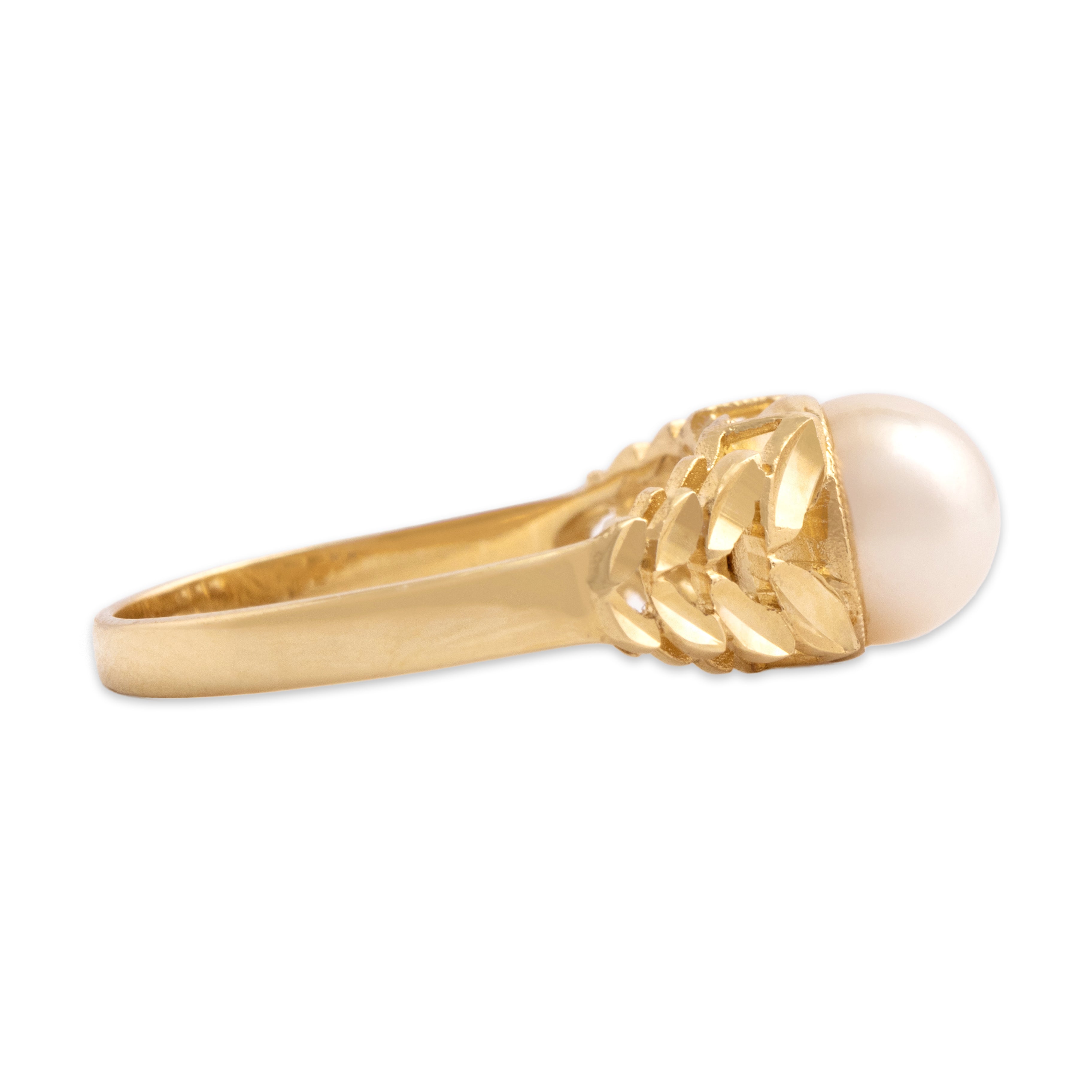 Vintage 14k Yellow Gold Pearl Carved Laurel Shoulder Ring - Side view