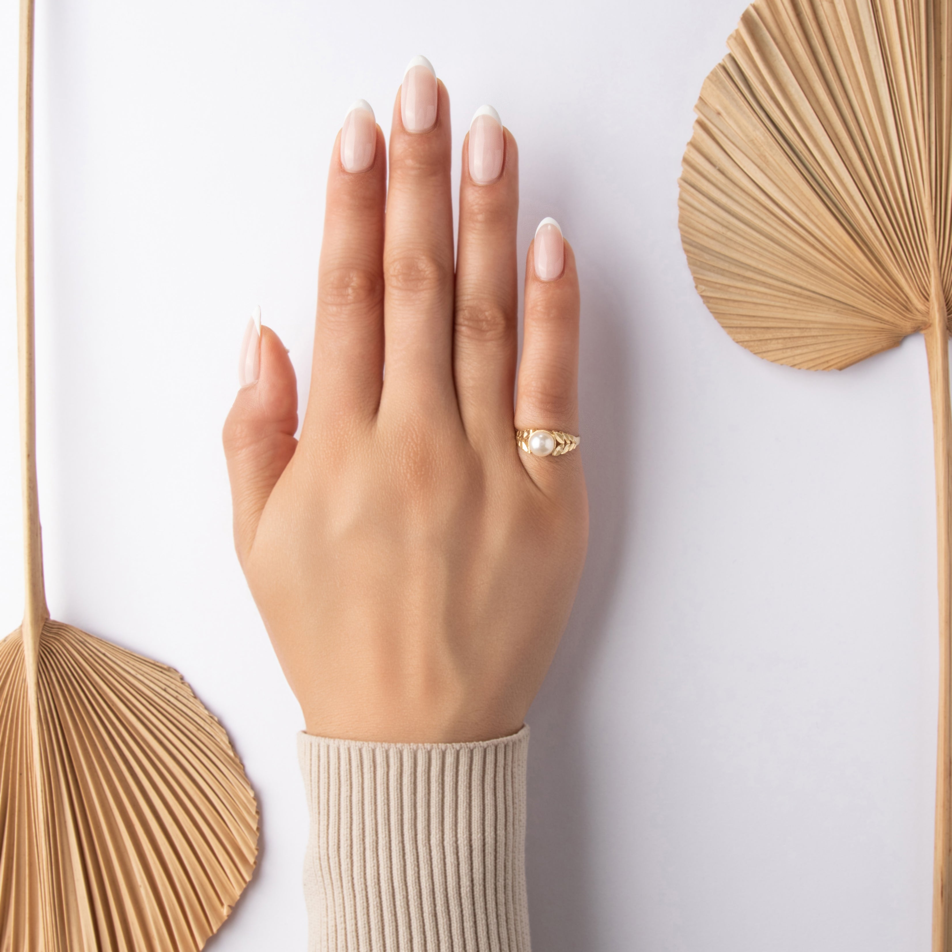 Vintage 14k Yellow Gold Pearl Carved Laurel Shoulder Ring - On model view