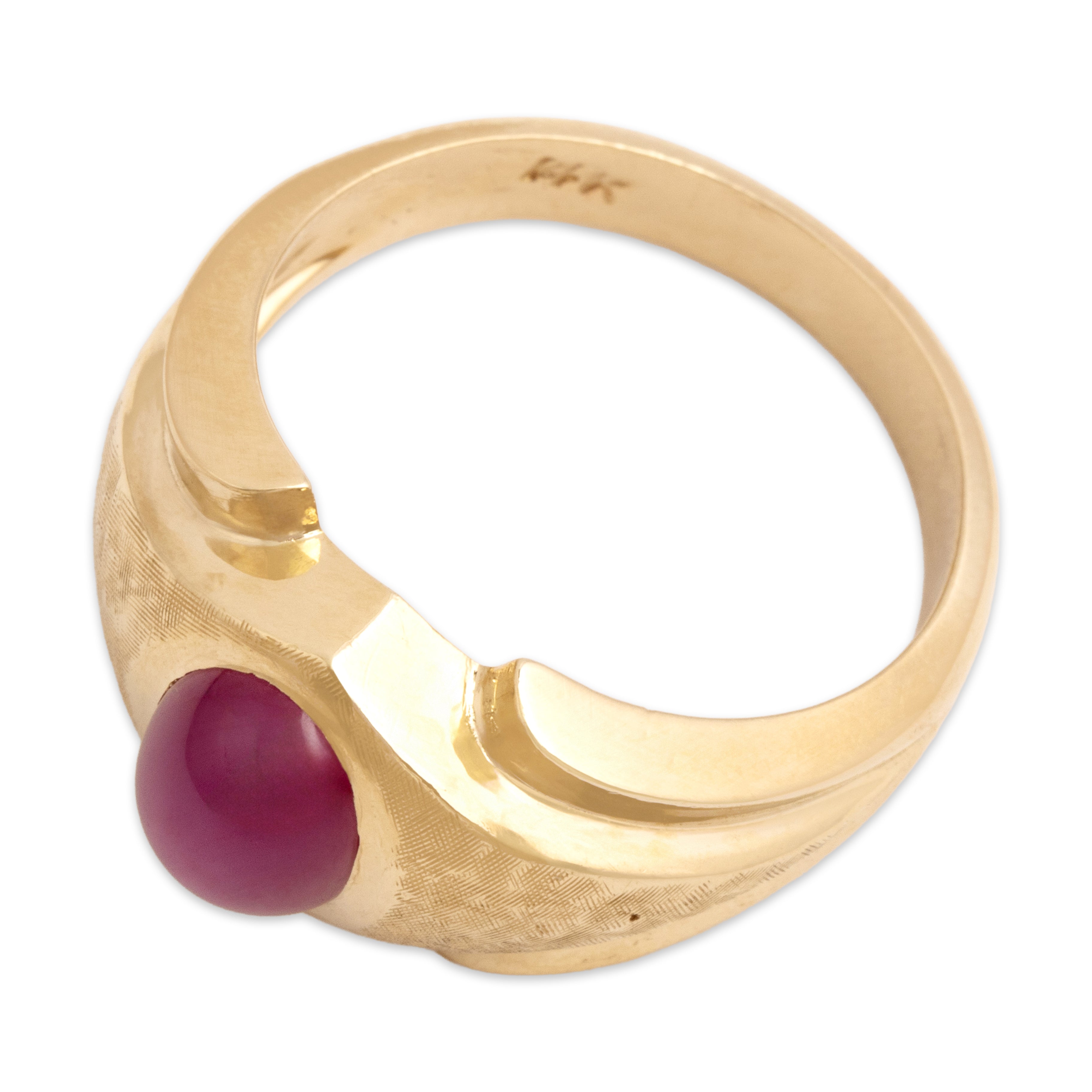 Vintage Heavy 14k Yellow Gold 2.65ct Synthetic Star Ruby Bold Etched Shoulder Ring - Overall view