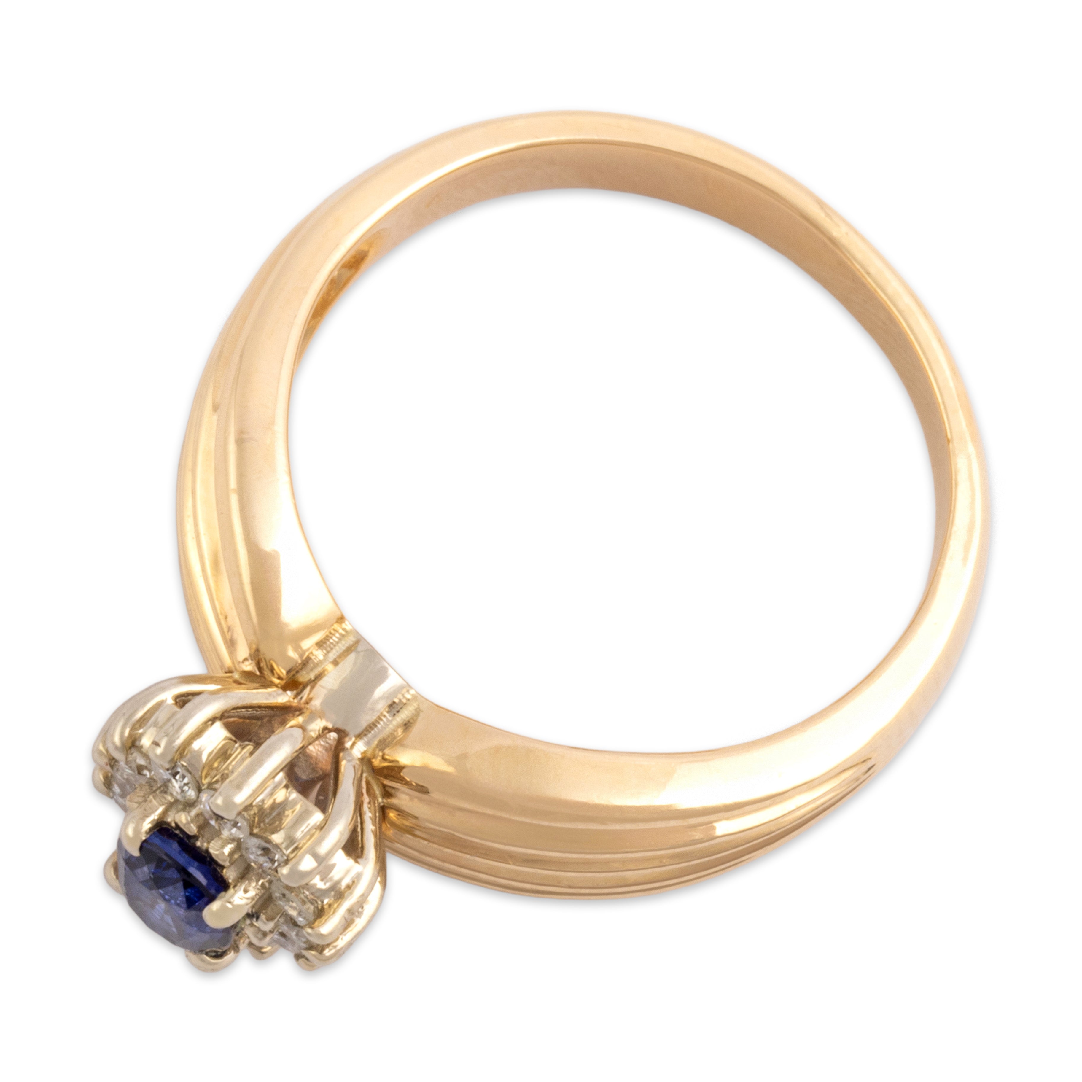 Vintage 14k Yellow Gold Blue Sapphire Diamond Dazzling Ribbed Oval Halo Ring - Overall view