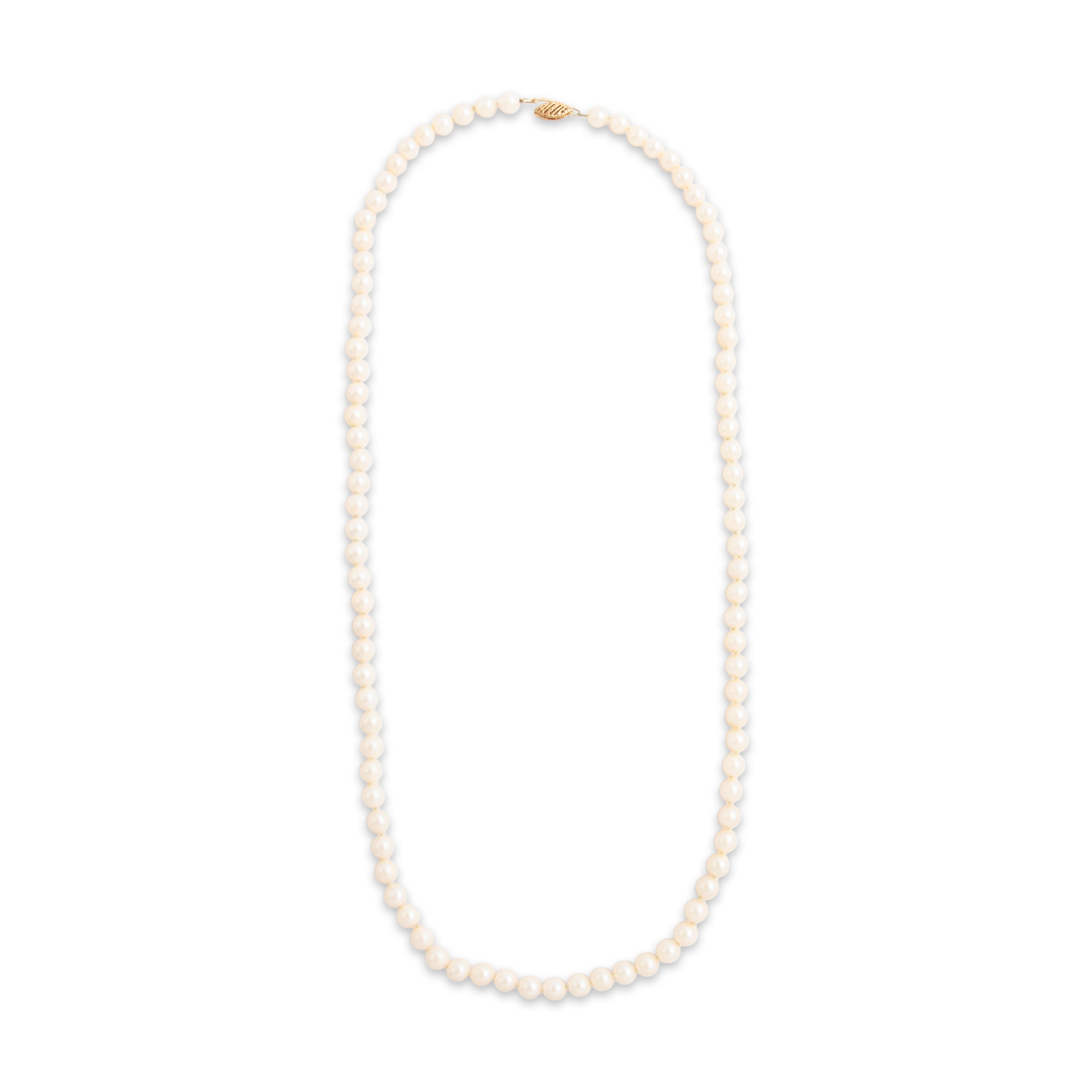 Vintage 14k Yellow Gold Pearl Luminous Classic Strand Necklace 24.75