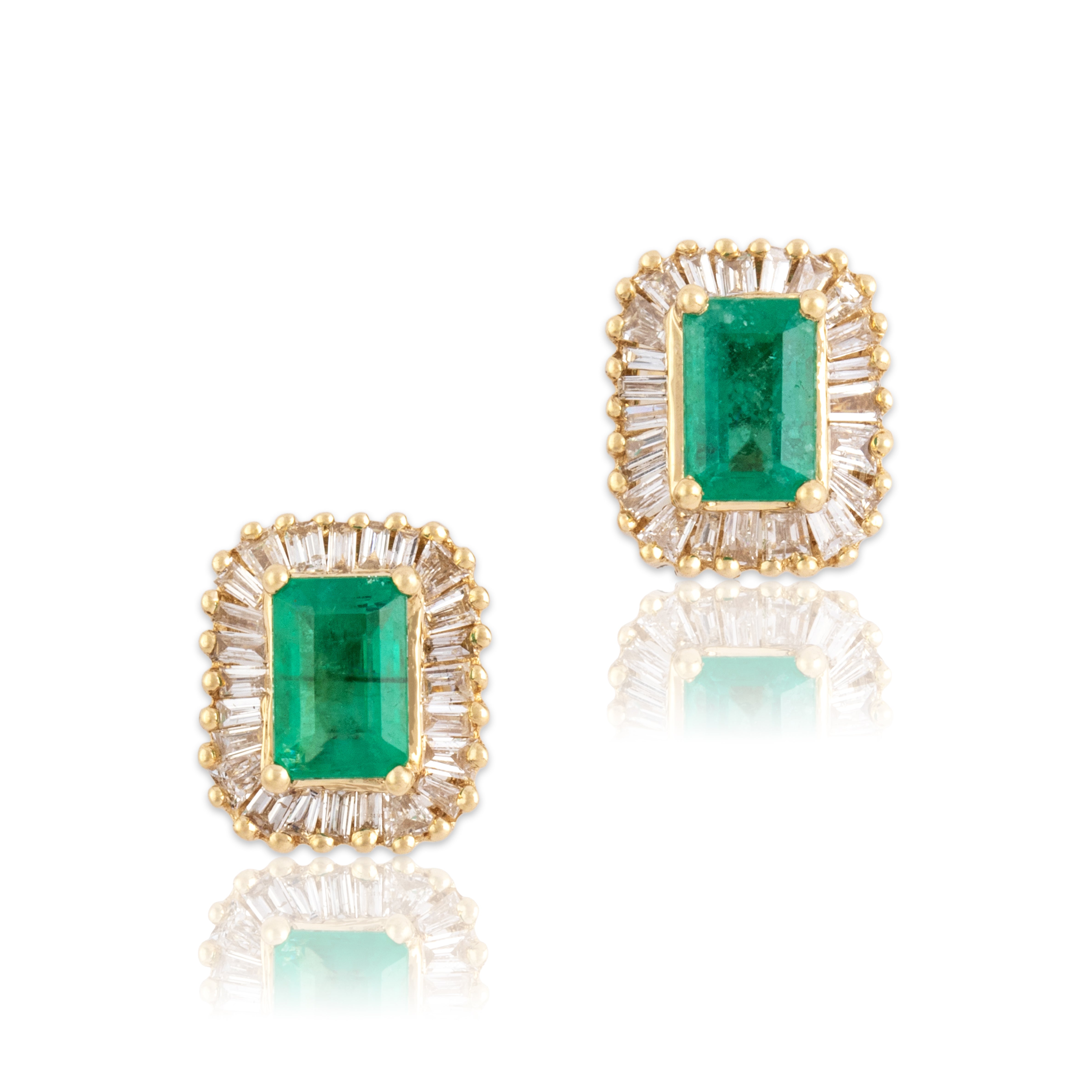 Vintage 14k Yellow Gold 1.02cttw Emerald Diamond Wonderful Rectangular Halo Stud Earrings - Close-up view
